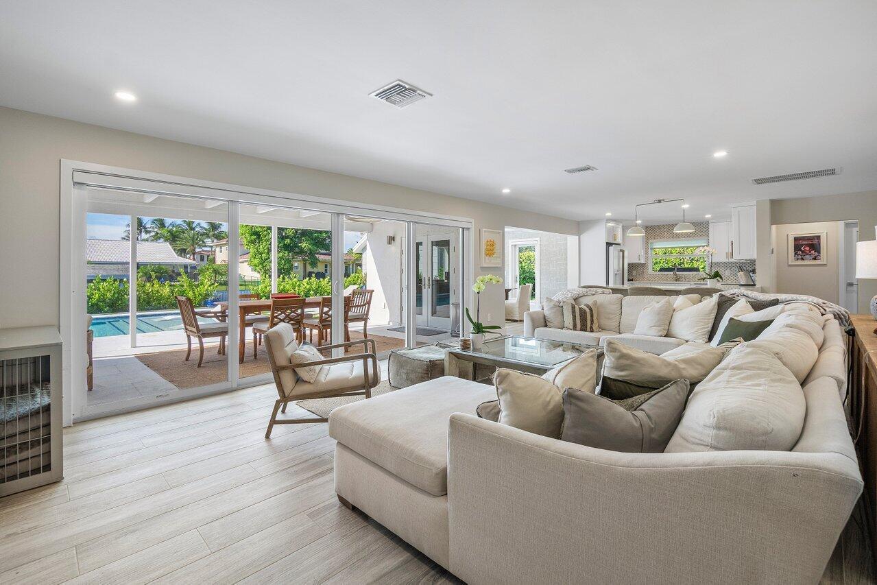 822 SW 33rd Place