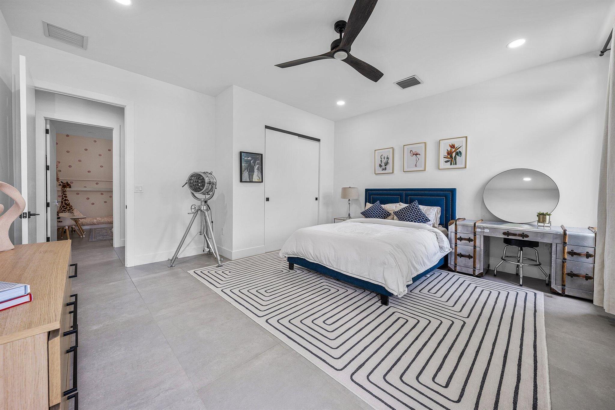 213 NE 14th Street