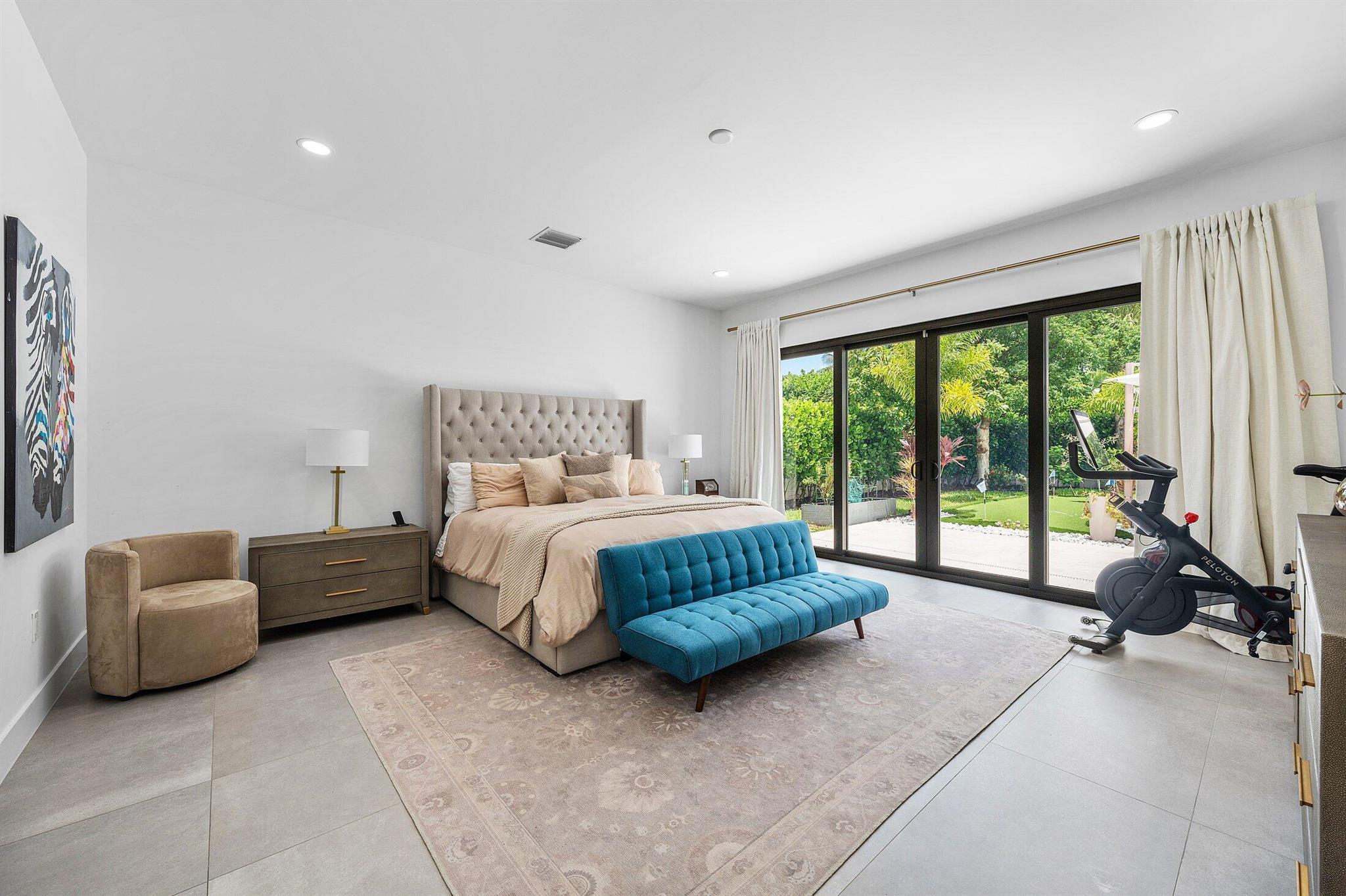 213 NE 14th Street