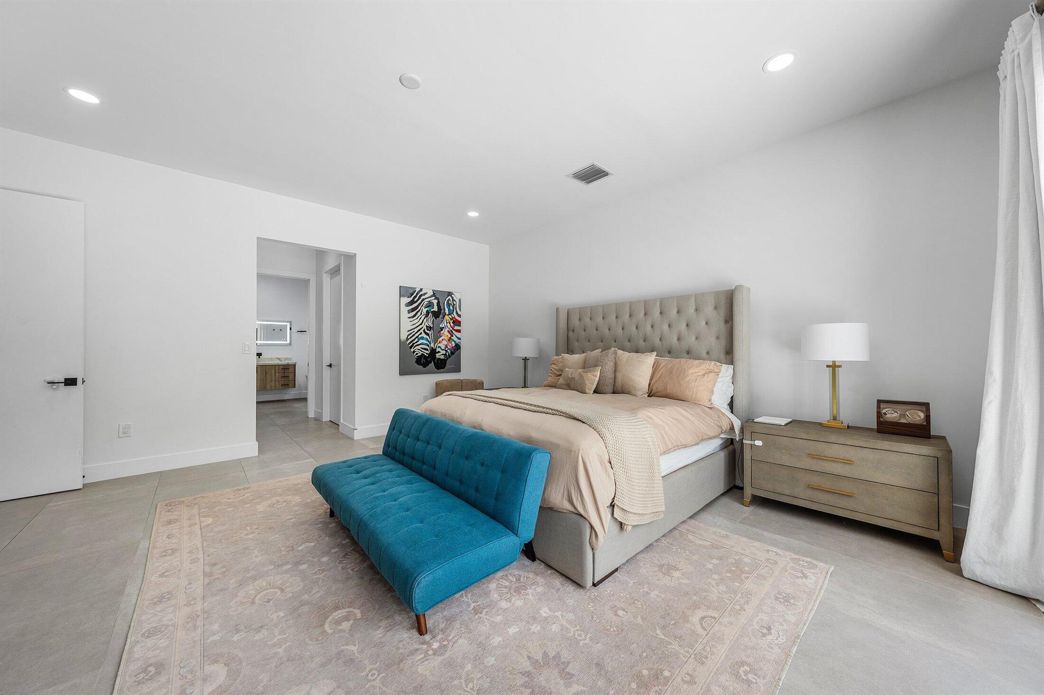213 NE 14th Street