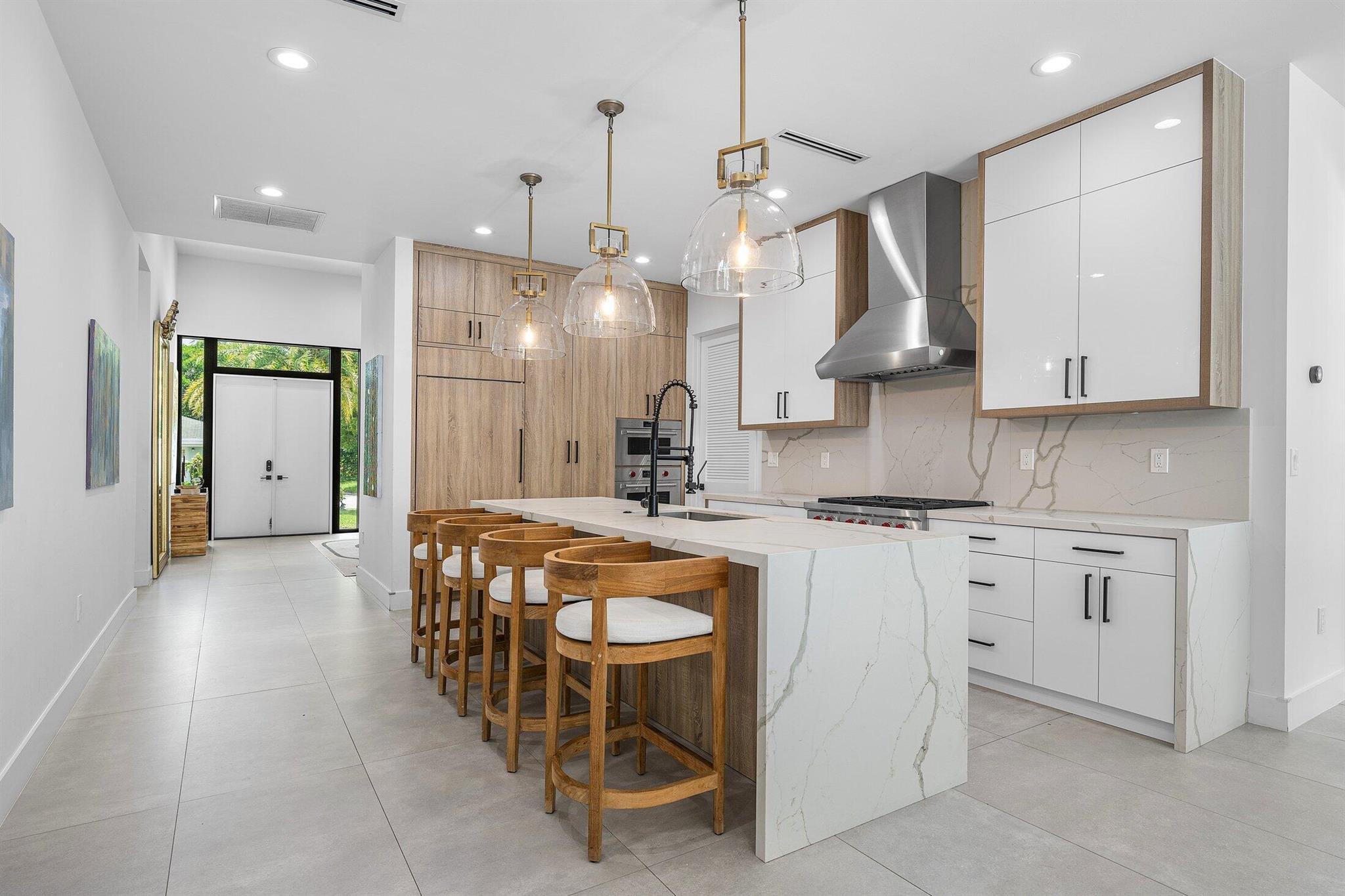 213 NE 14th Street