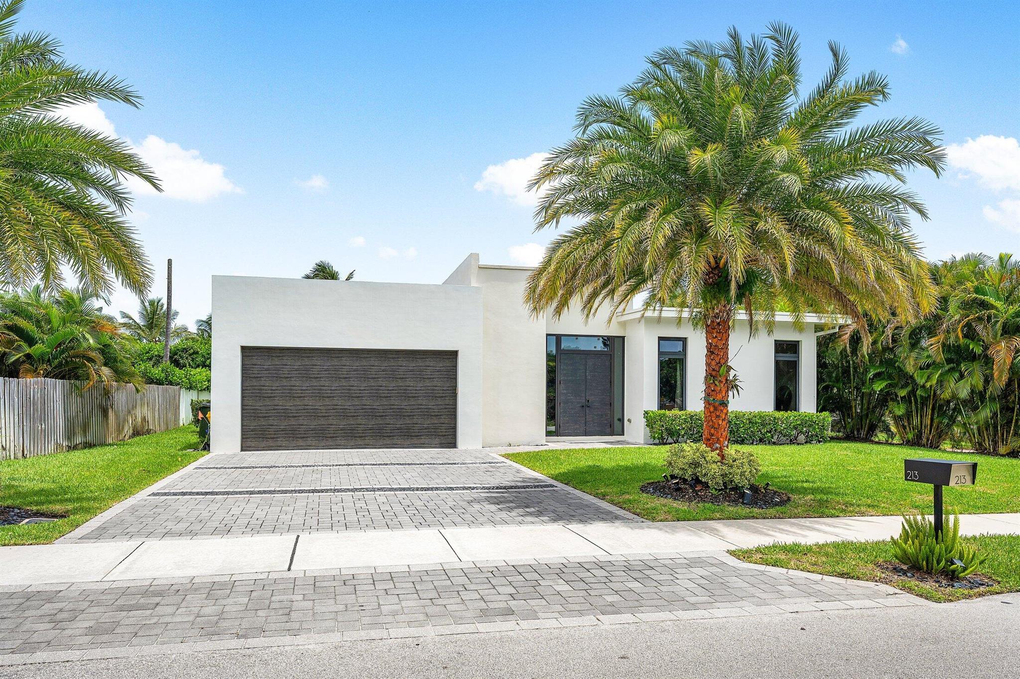 213 NE 14th Street
