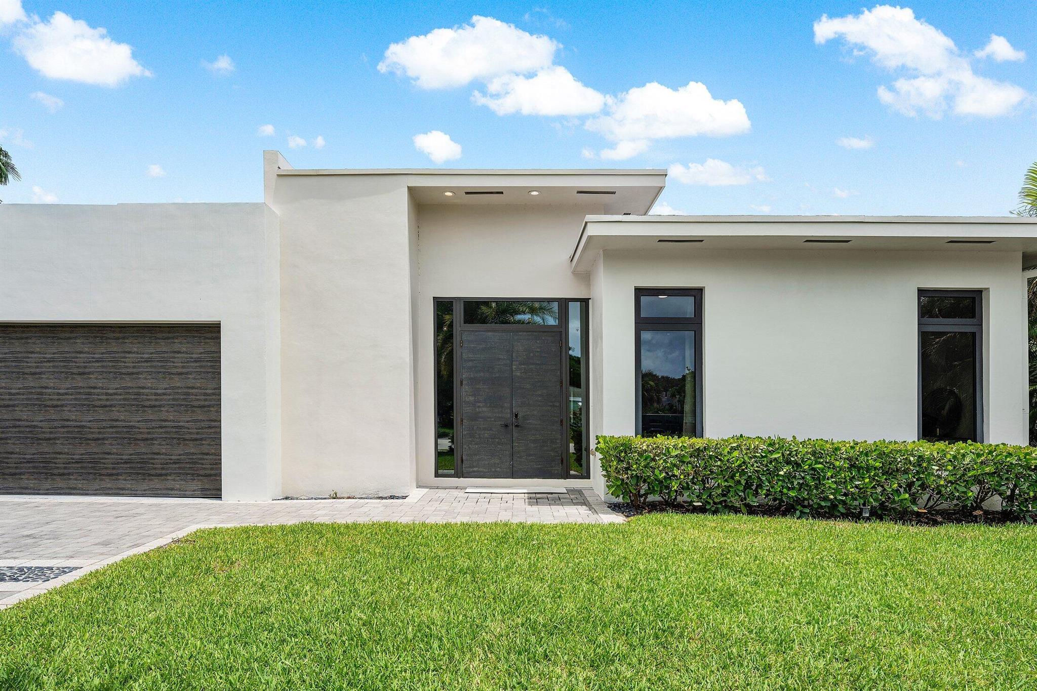 213 NE 14th Street