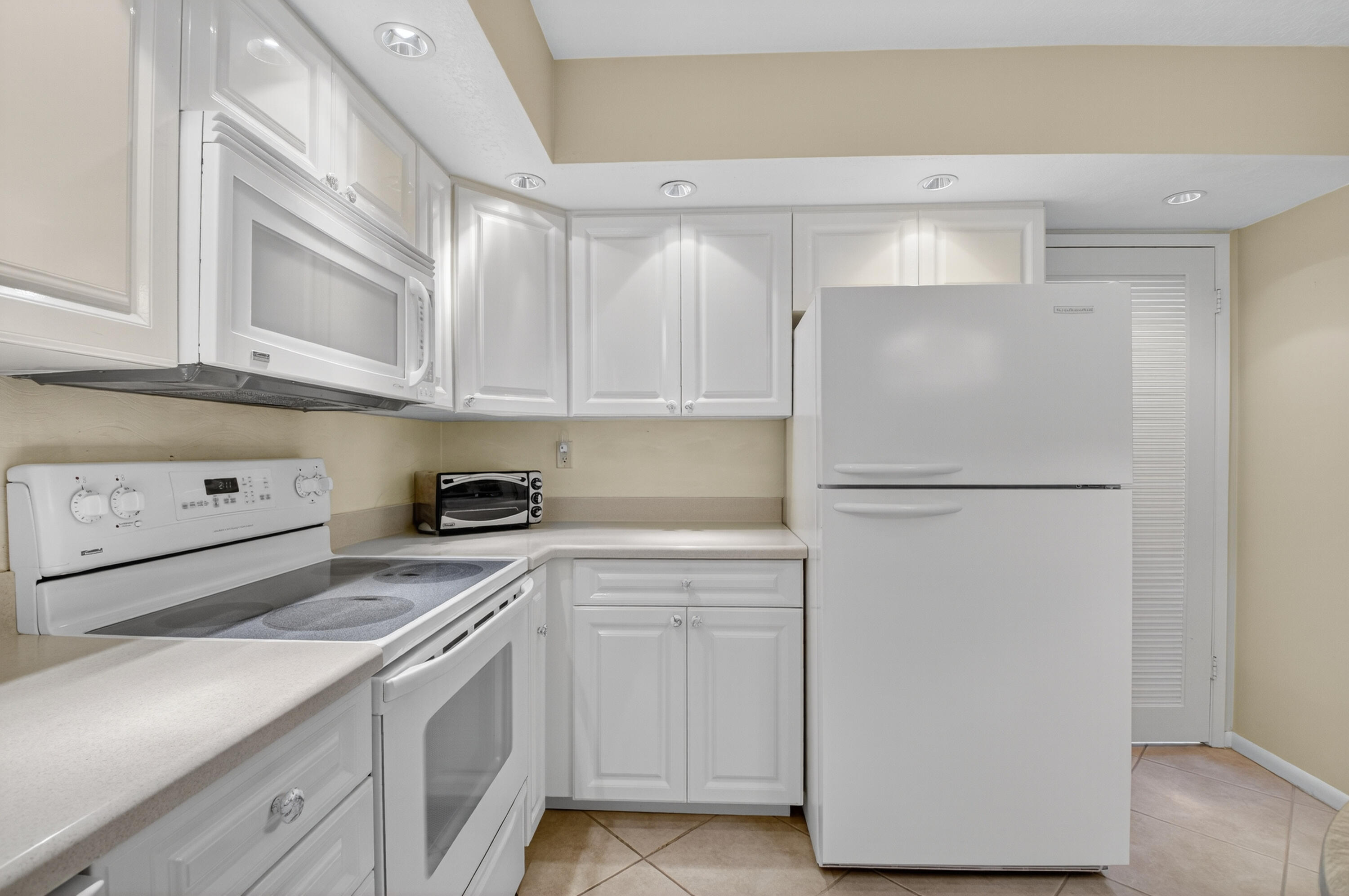 3420 S Ocean Boulevard S 4u