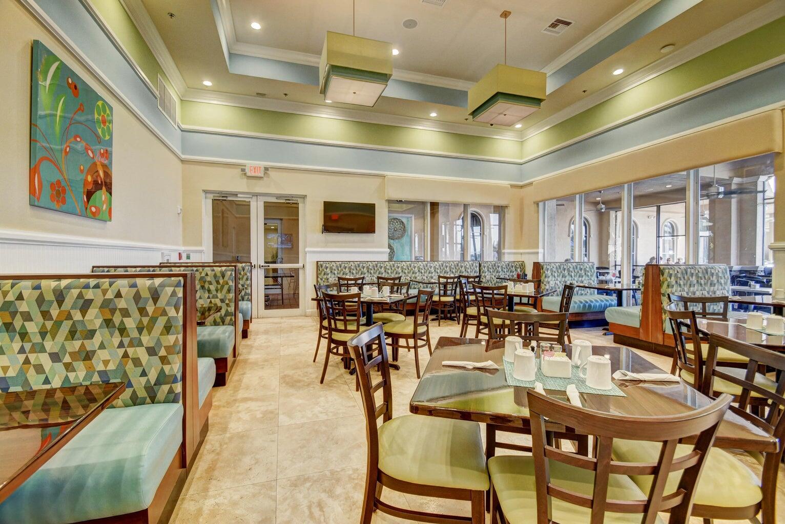 14786 Via Porta 14786