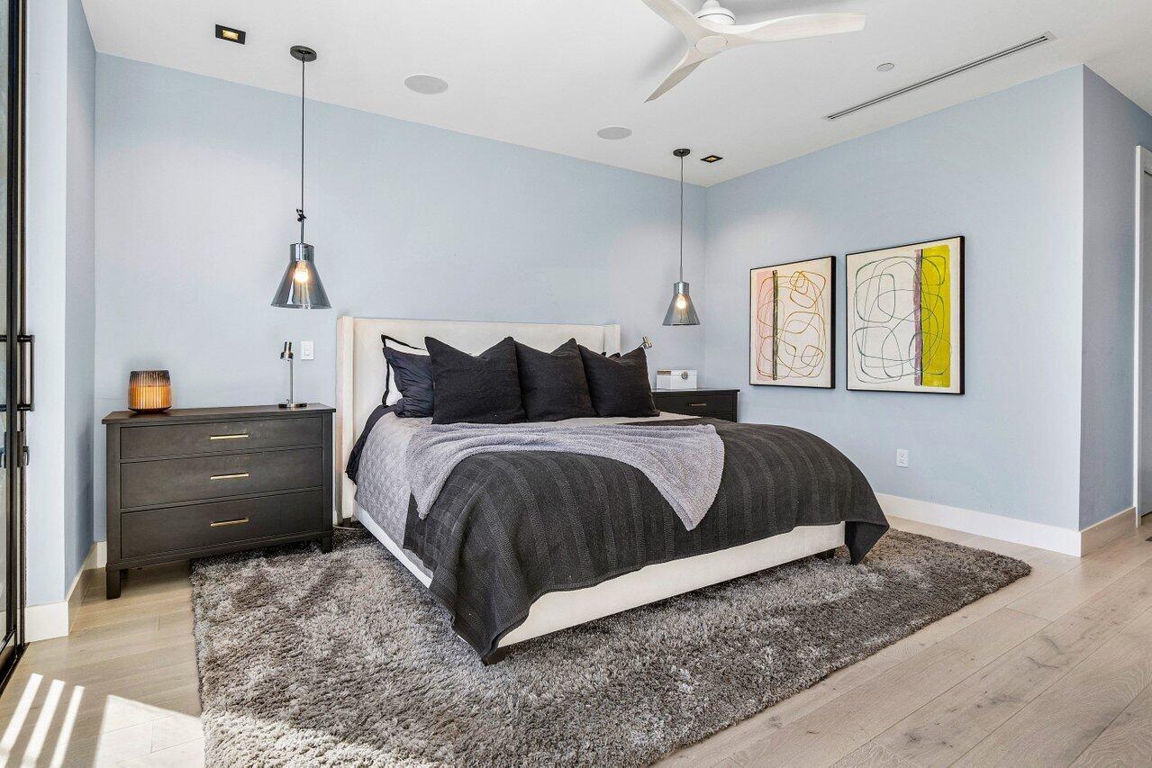 914 Palm Trail