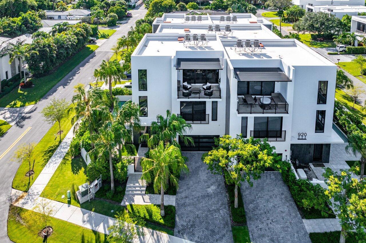 914 Palm Trail