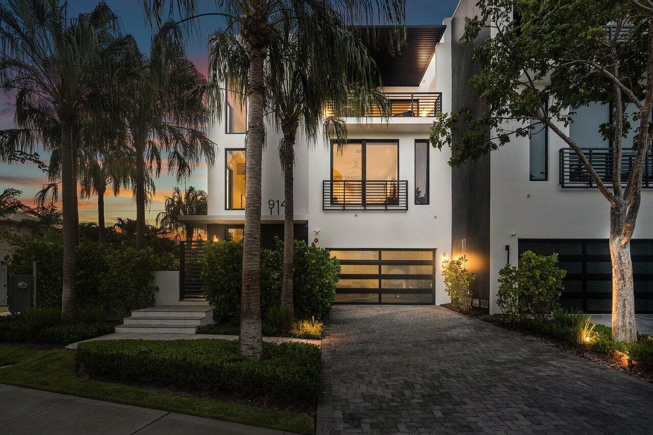 914 Palm Trail