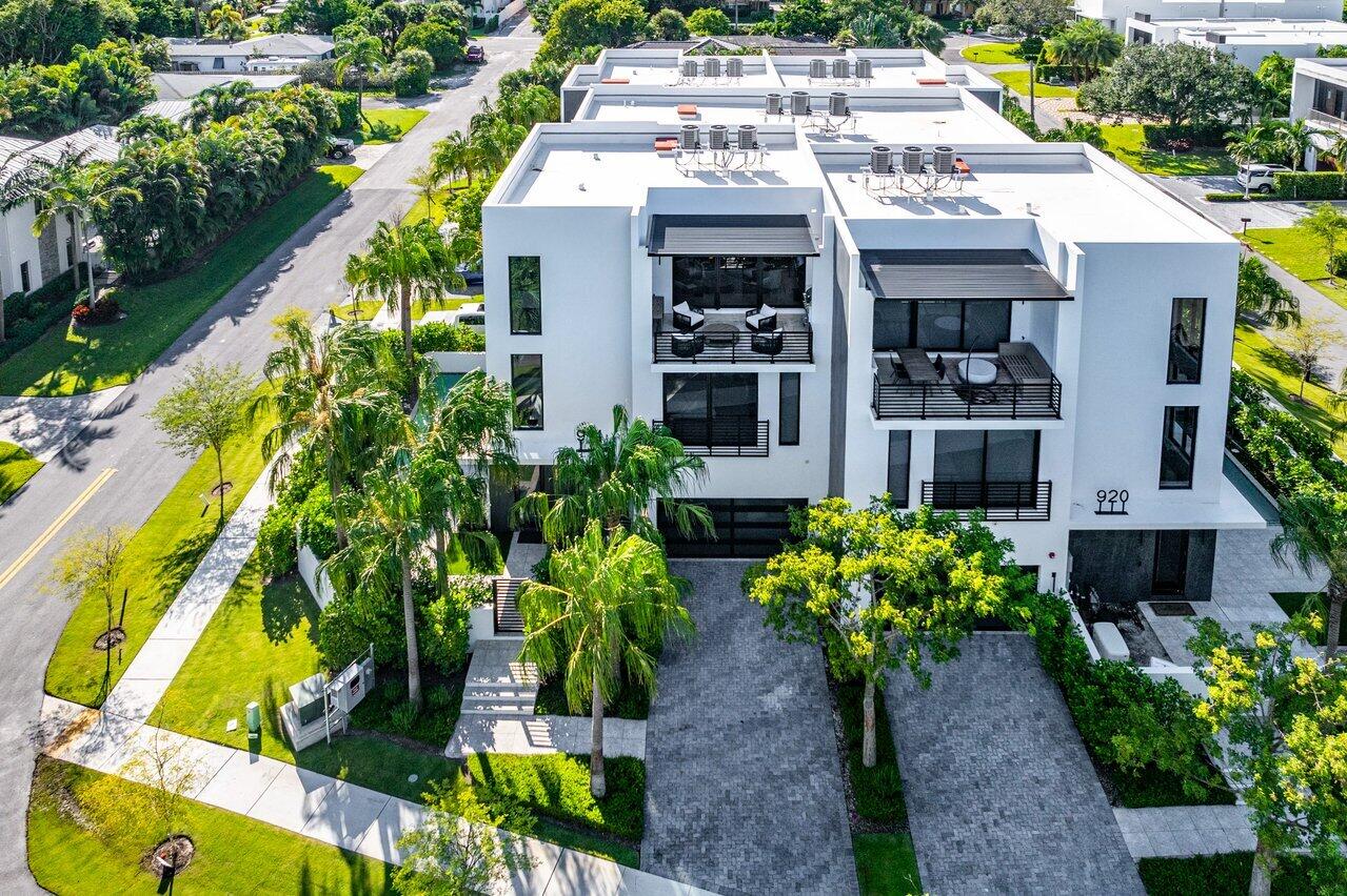914 Palm Trail