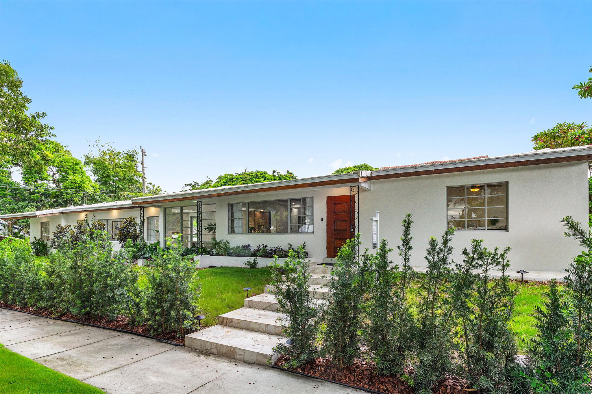 2330 Lake Avenue