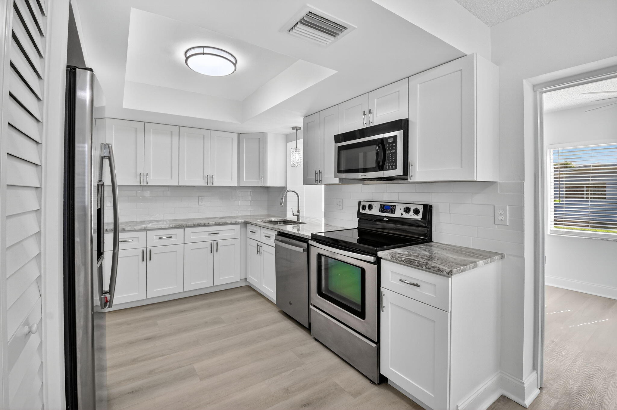 14734 Wood Lodge Lane