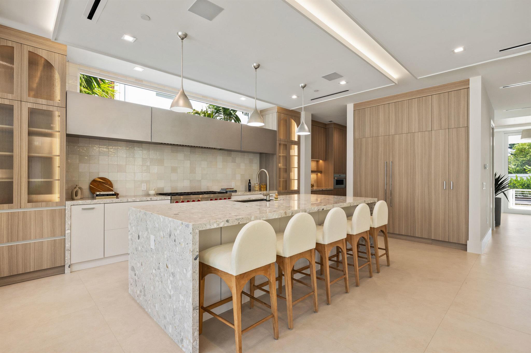 812 Palm Trail