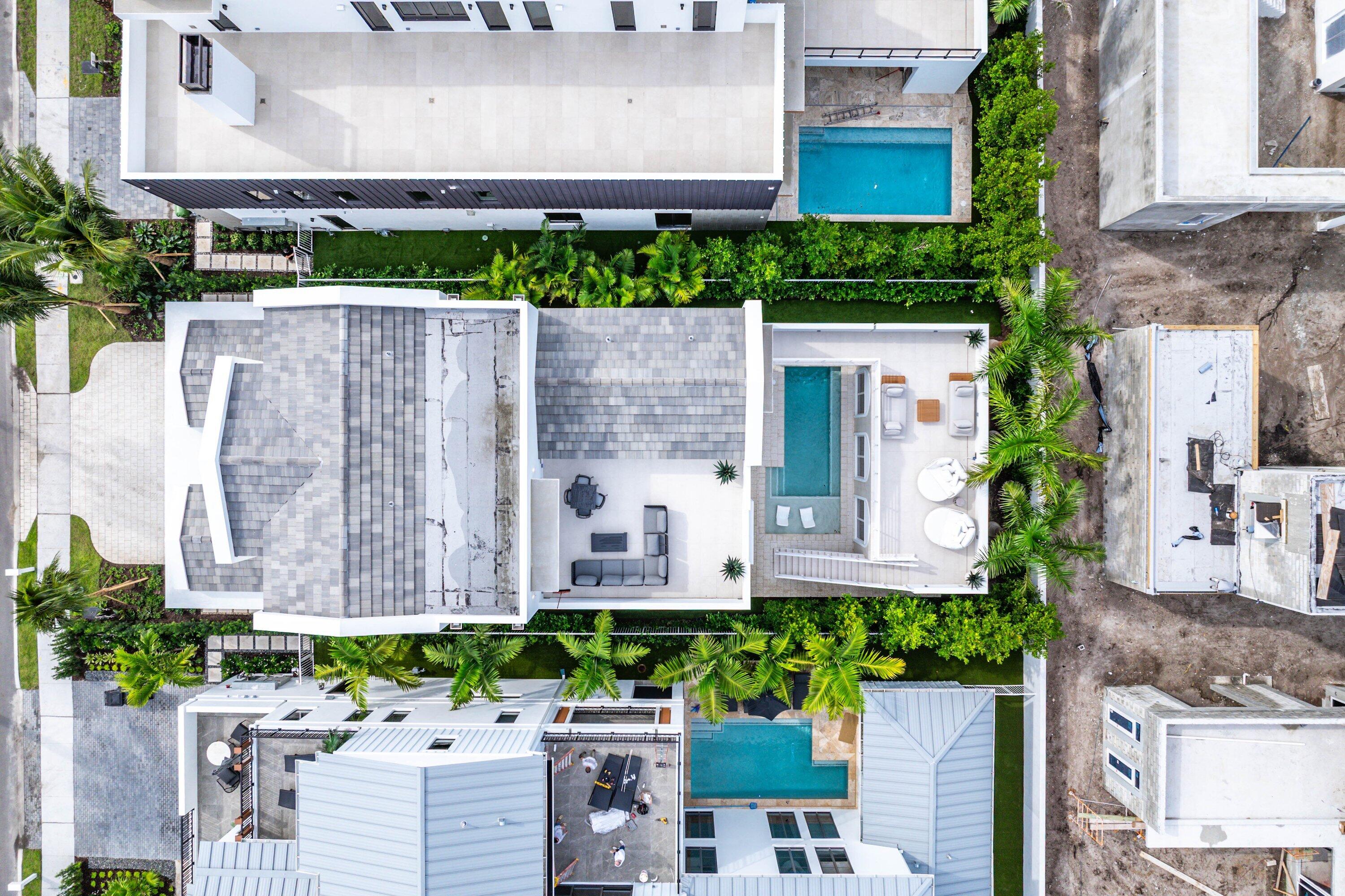 812 Palm Trail