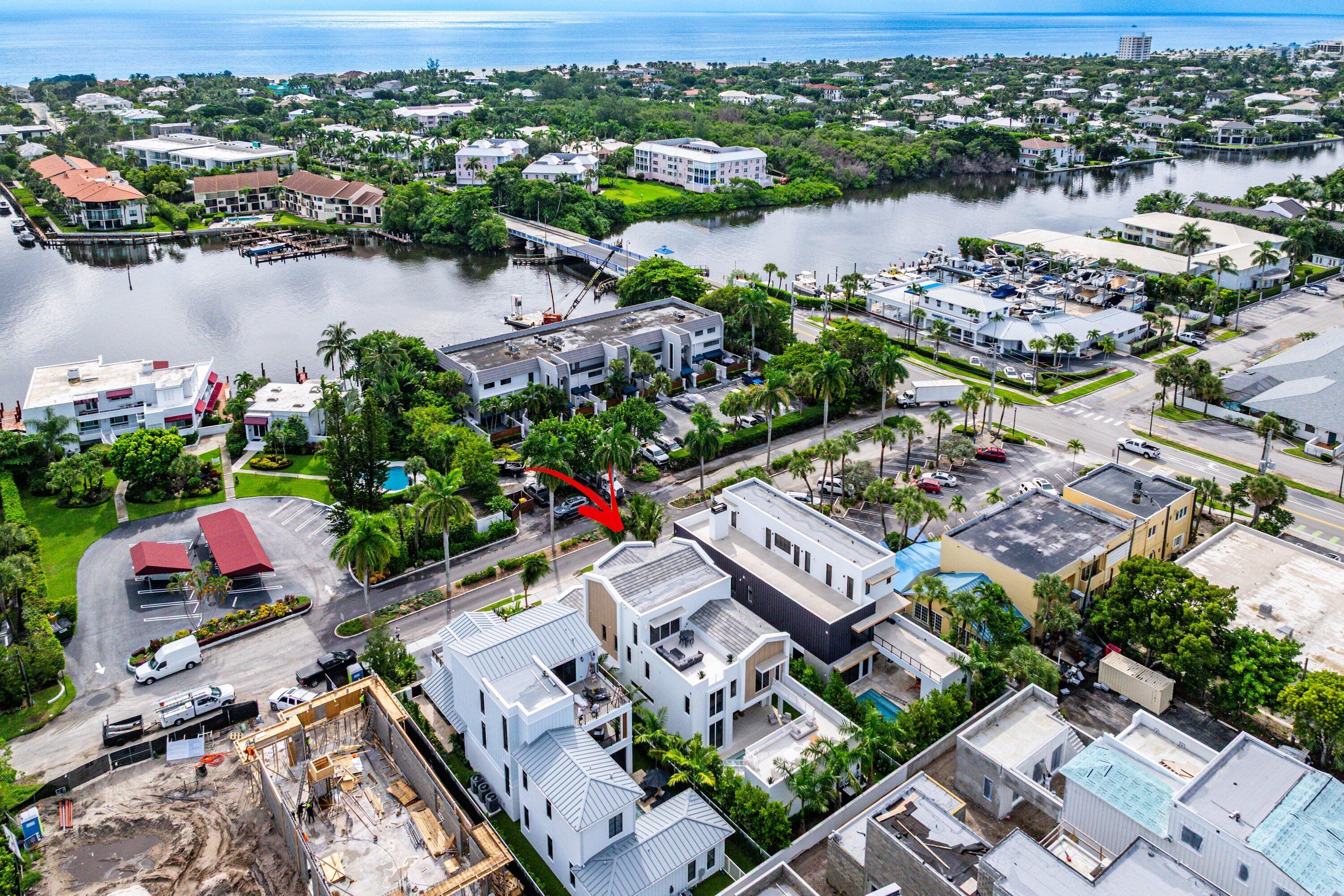 812 Palm Trail