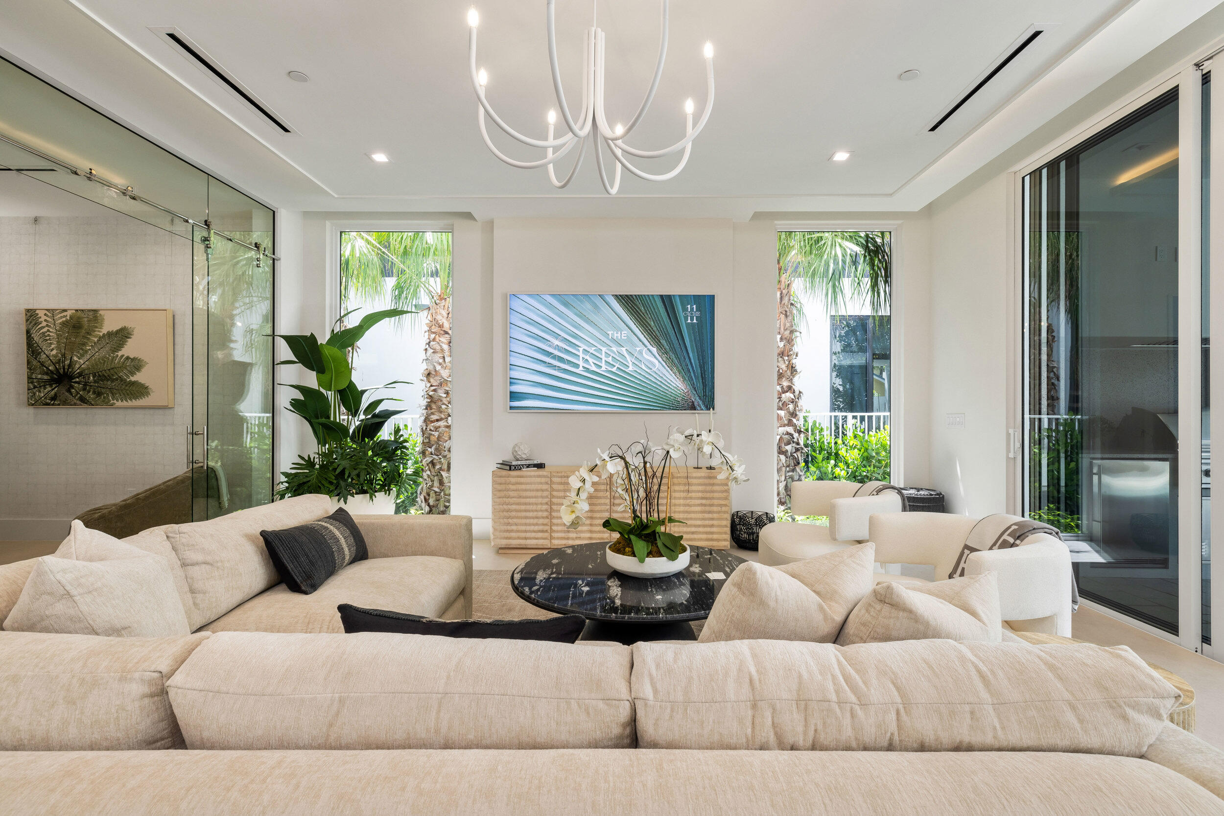 812 Palm Trail