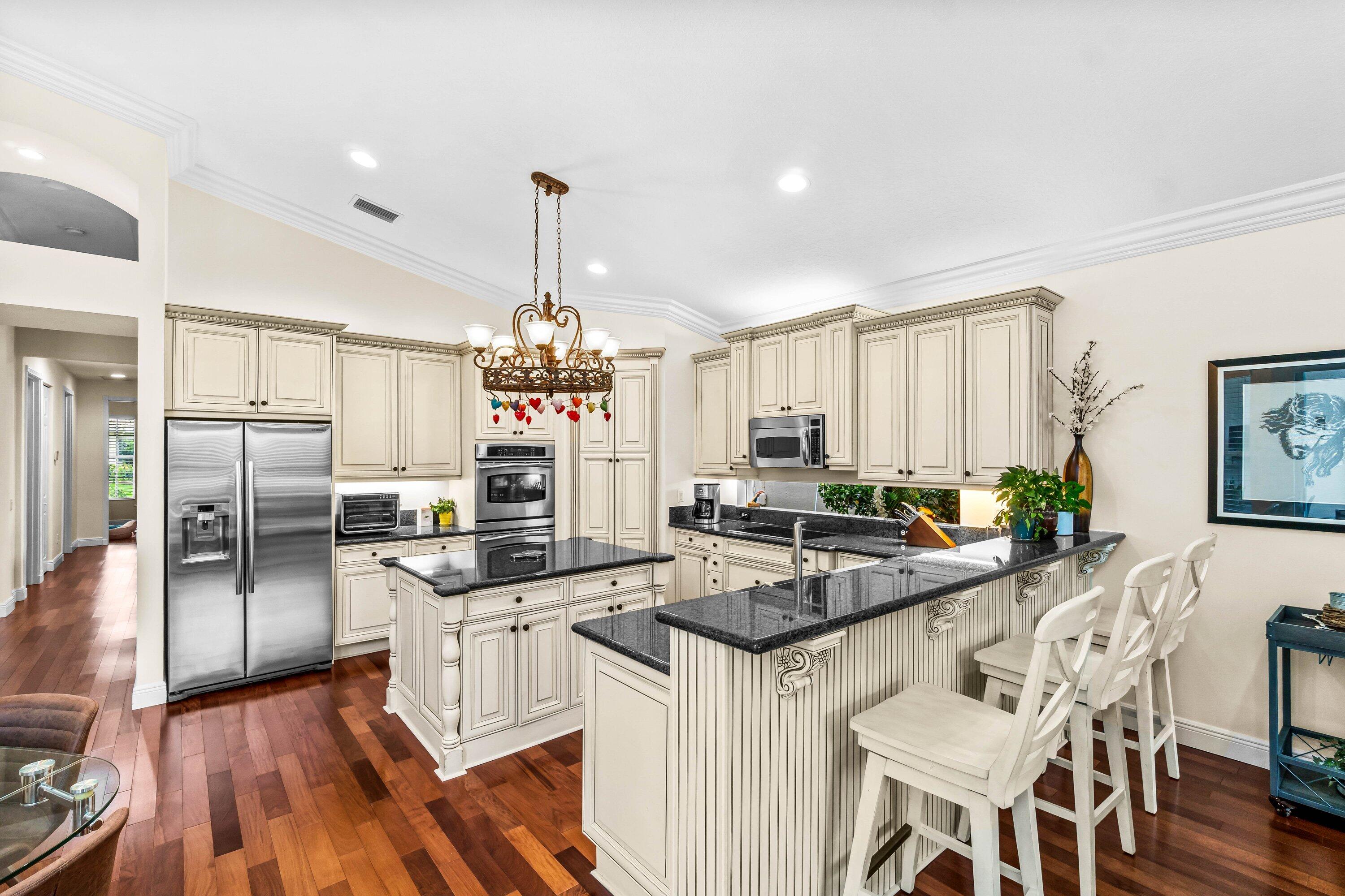 7339 Greenport Cove