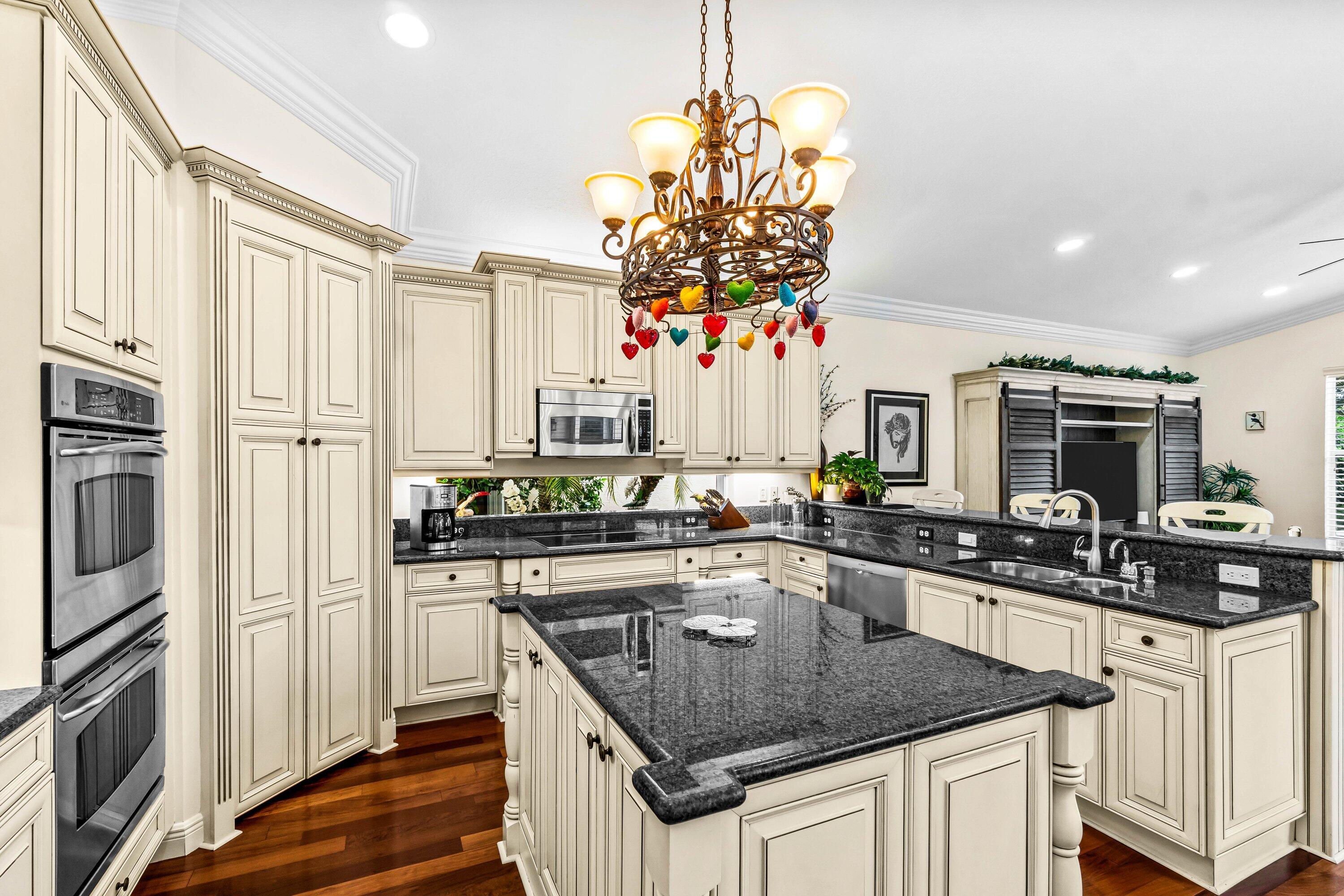 7339 Greenport Cove