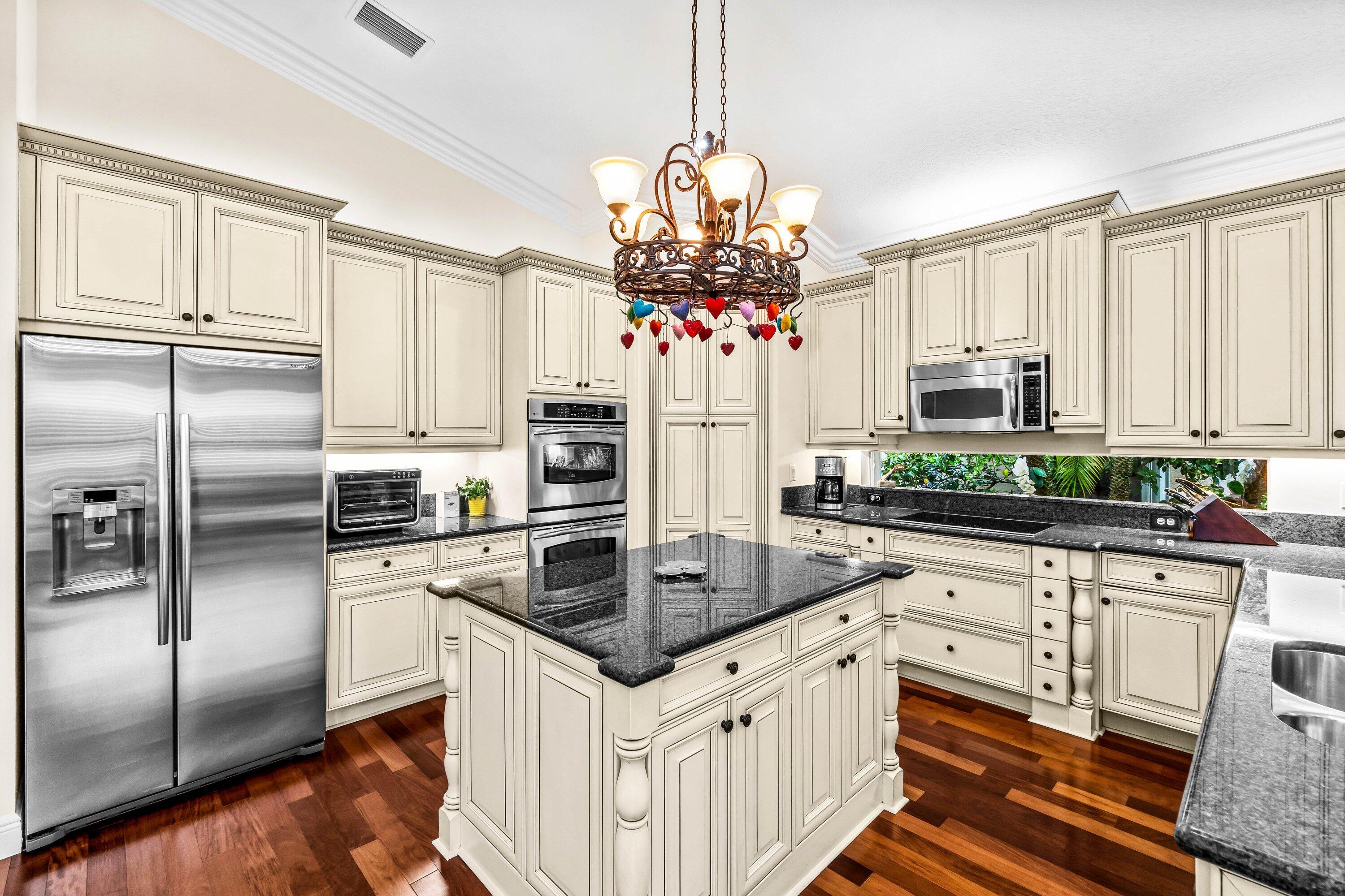 7339 Greenport Cove