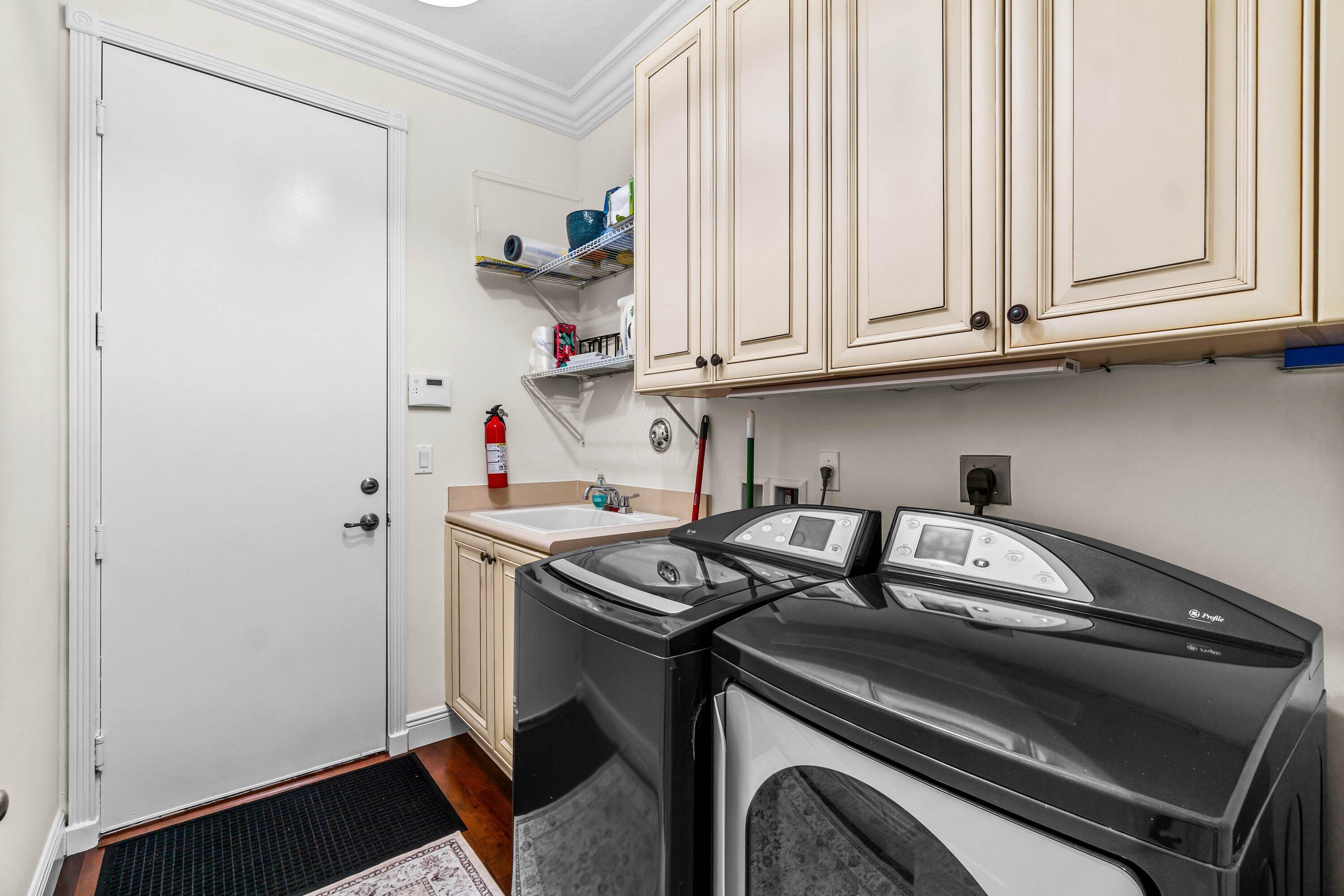 7339 Greenport Cove