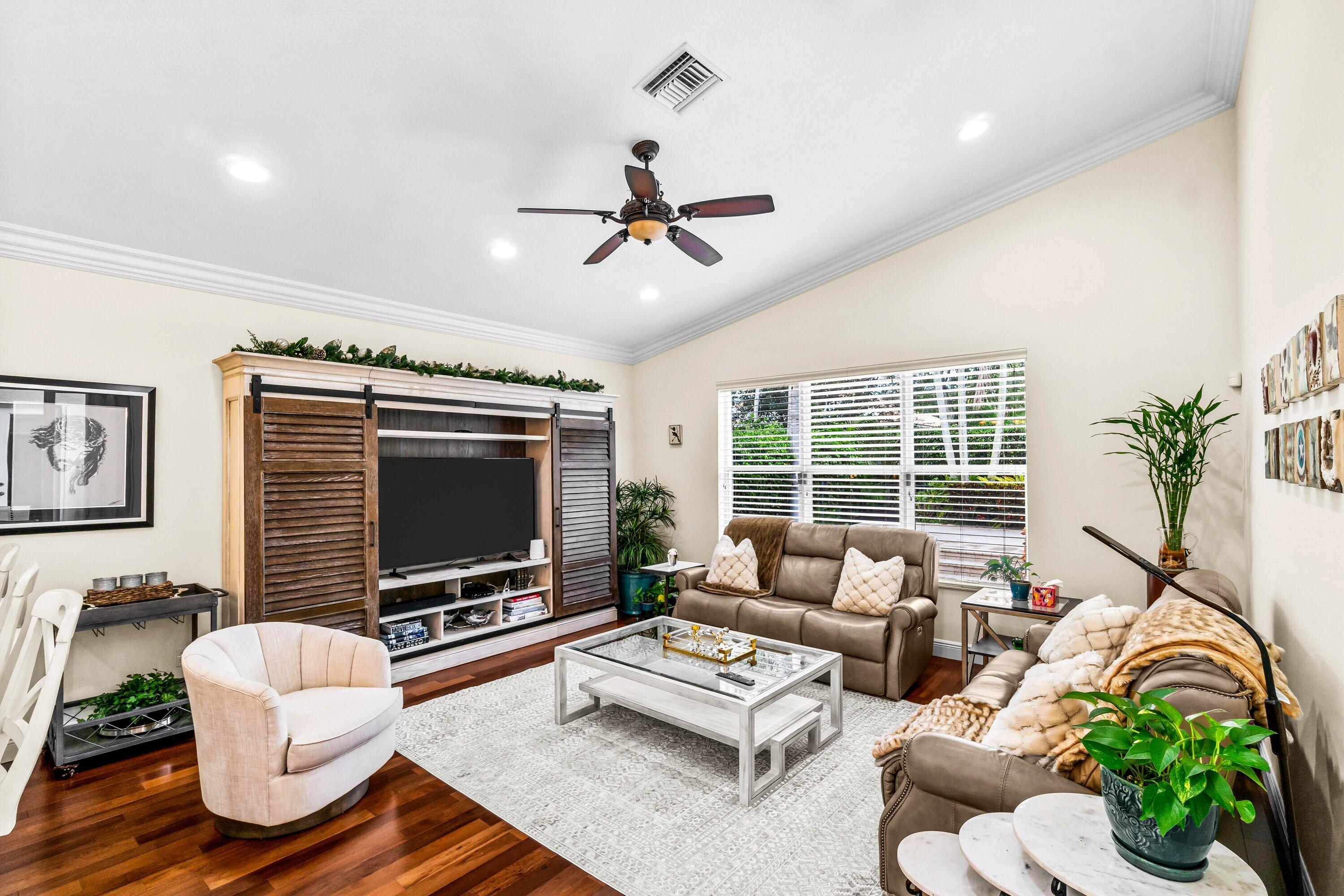 7339 Greenport Cove
