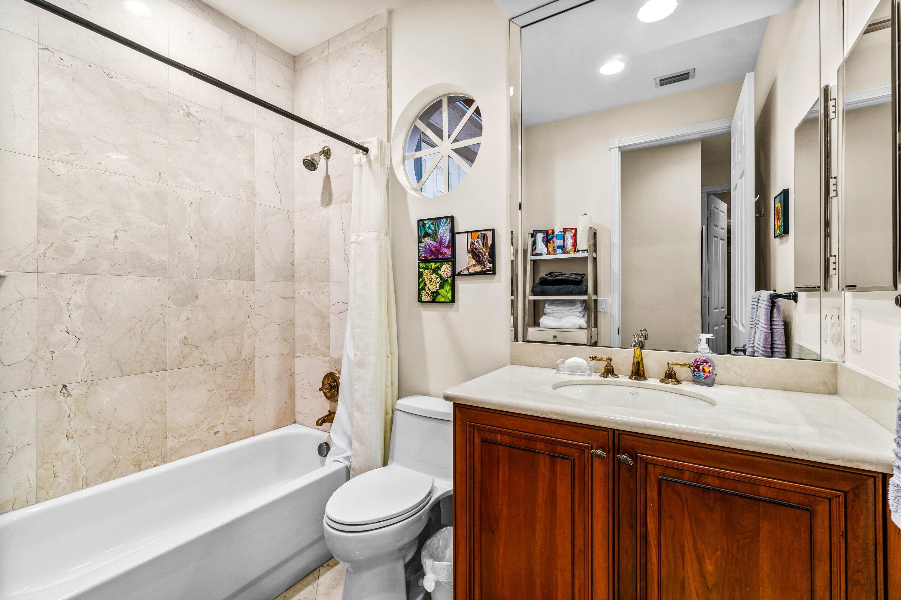 7339 Greenport Cove