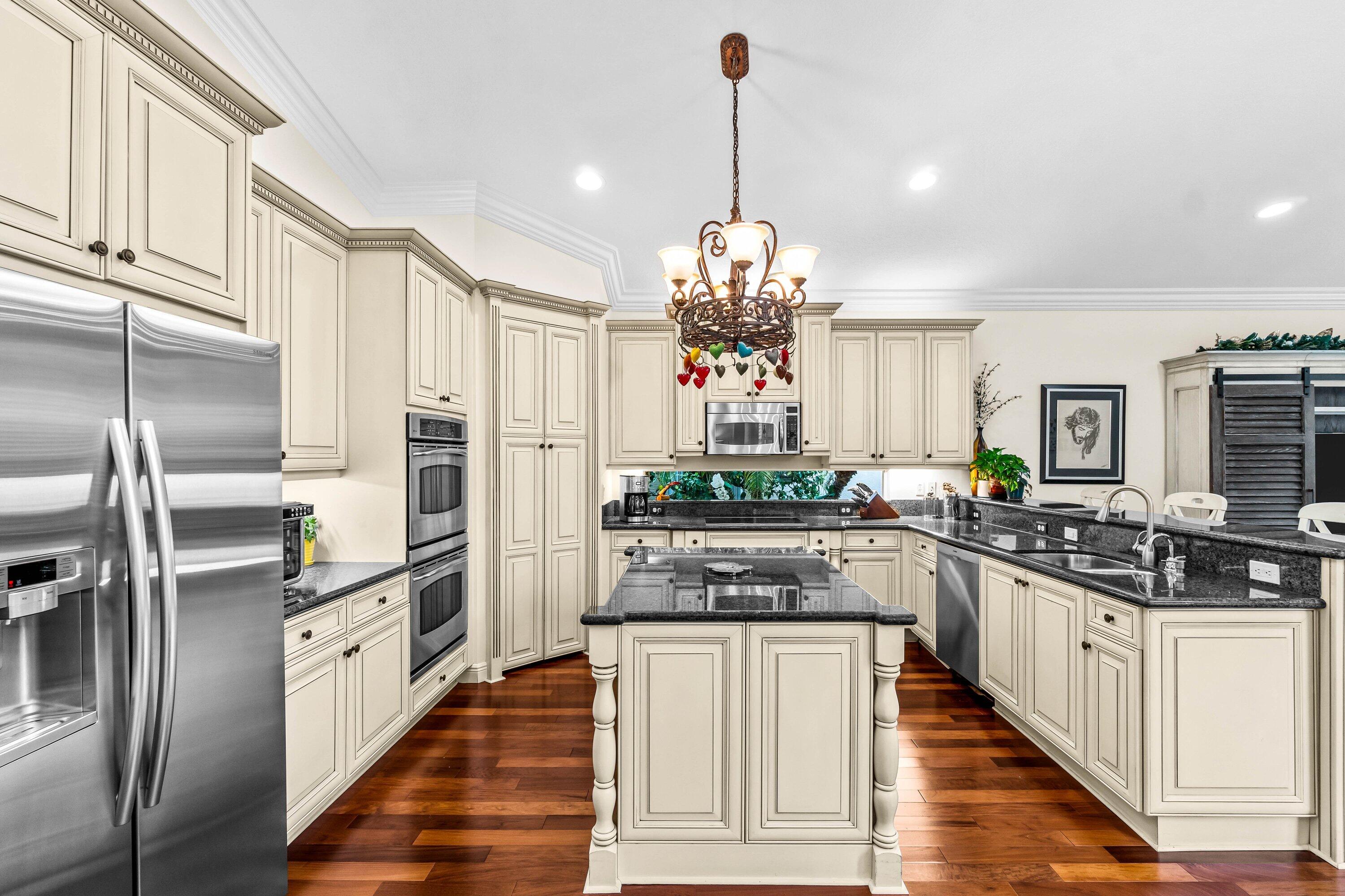 7339 Greenport Cove