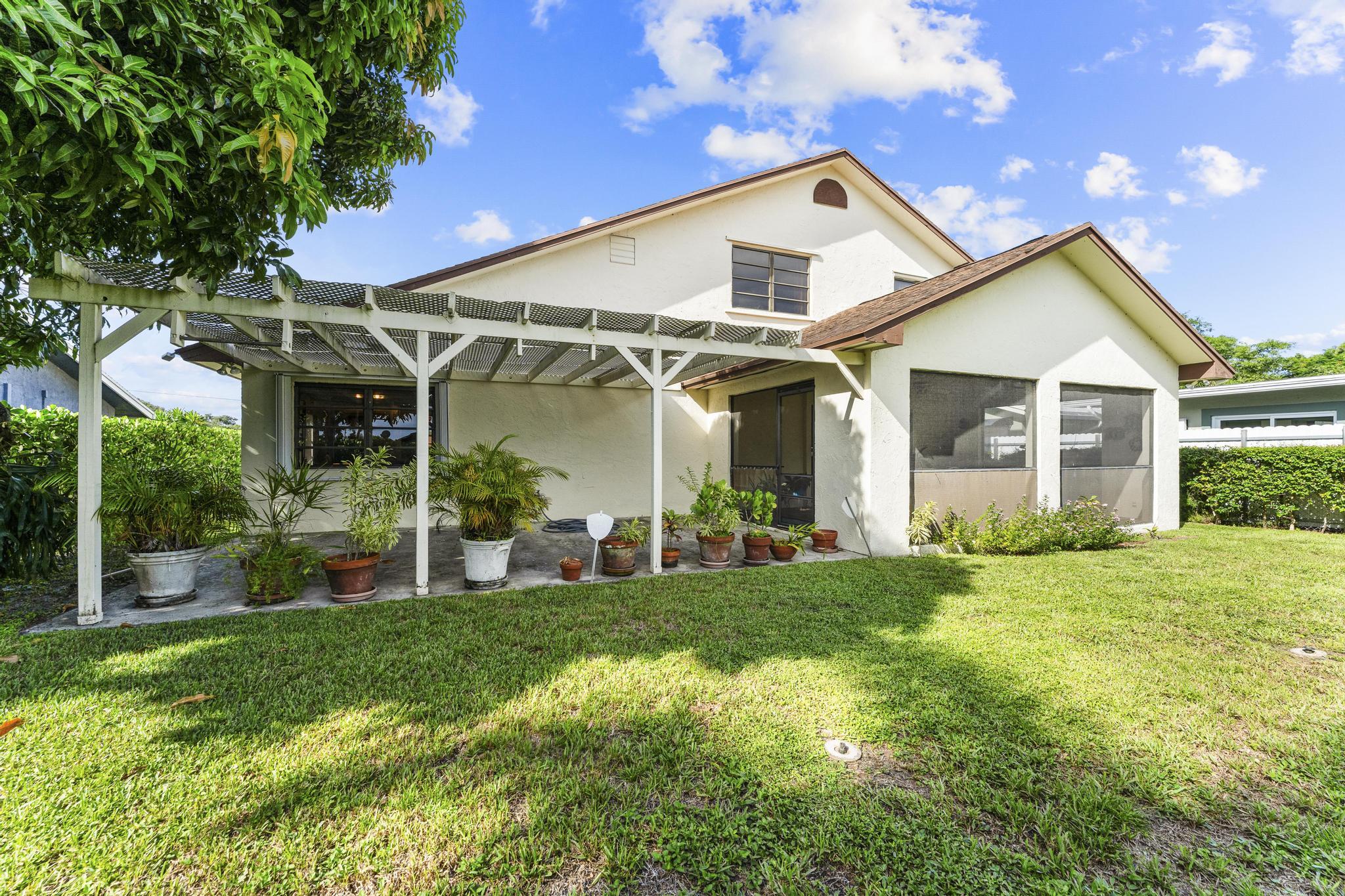 2282 Palmetto Road