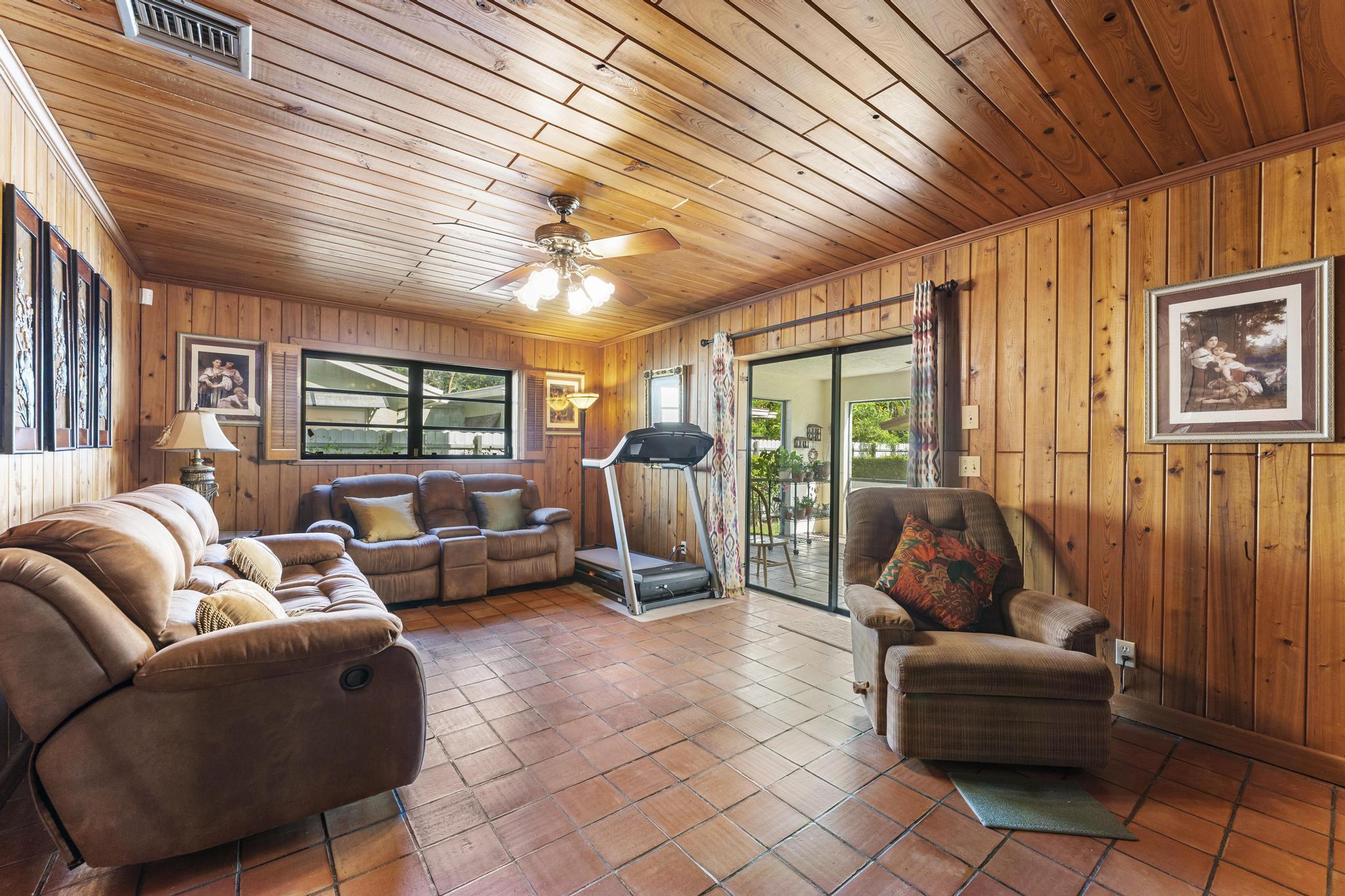 2282 Palmetto Road