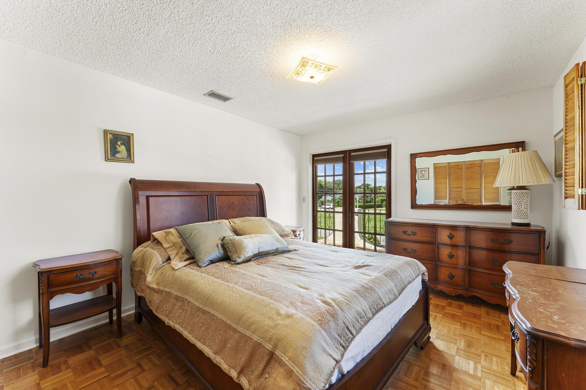 2282 Palmetto Road