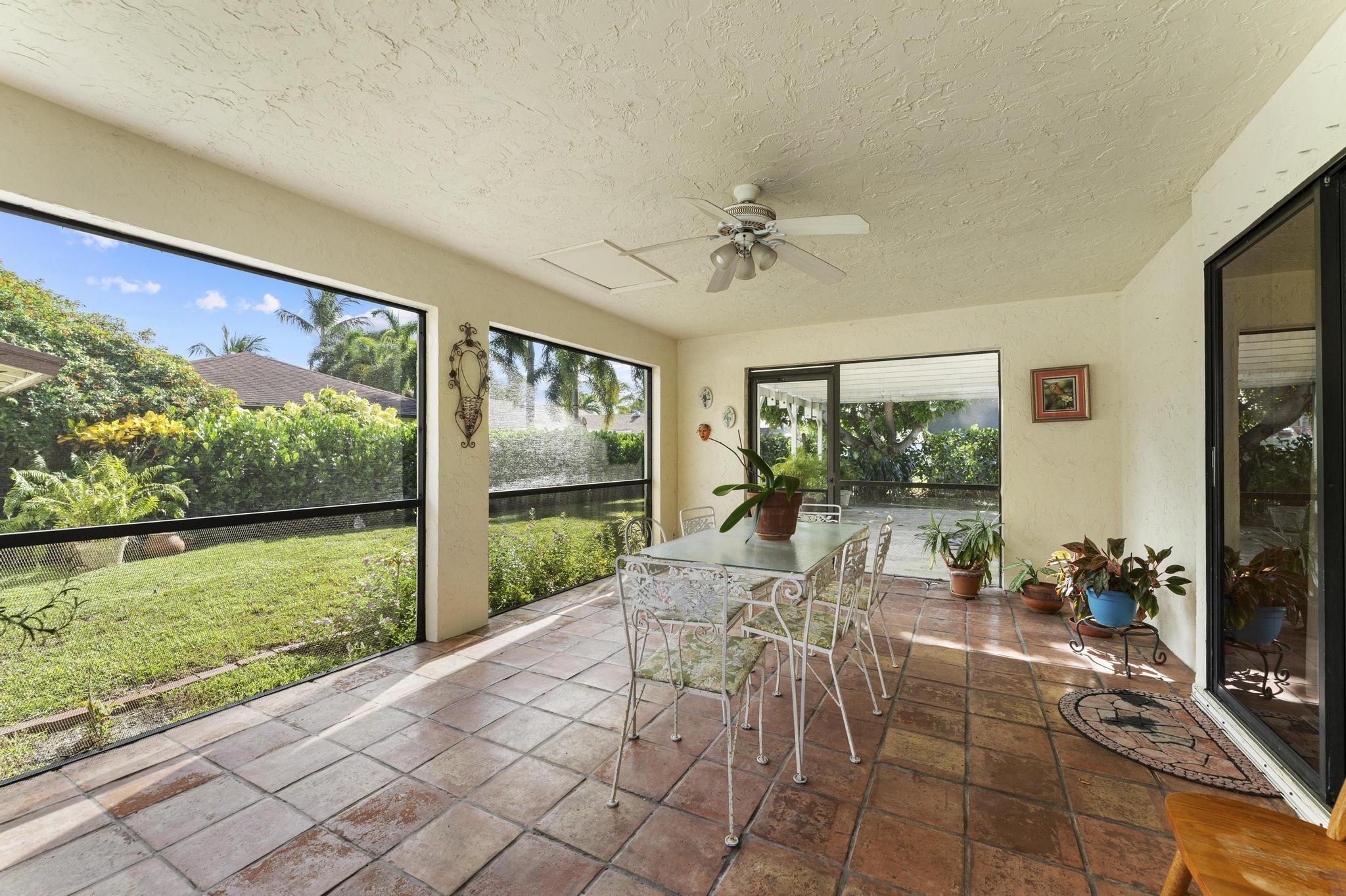 2282 Palmetto Road