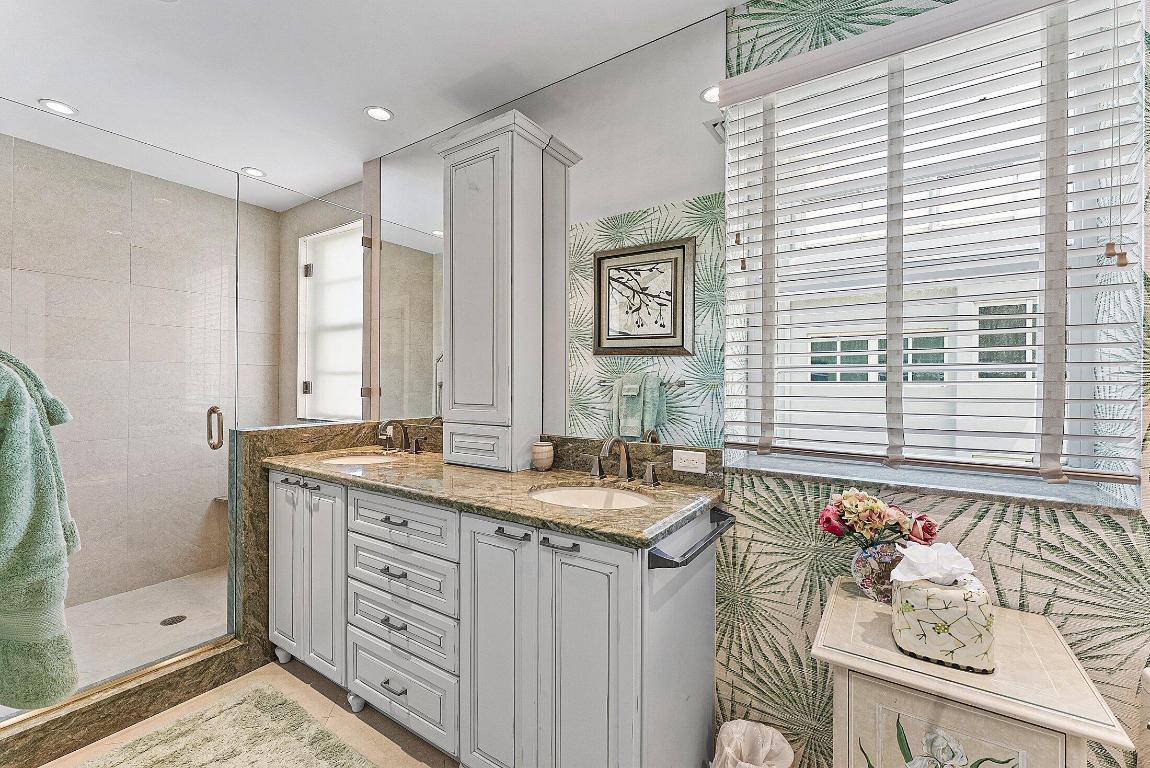 100 N Ocean Boulevard 422