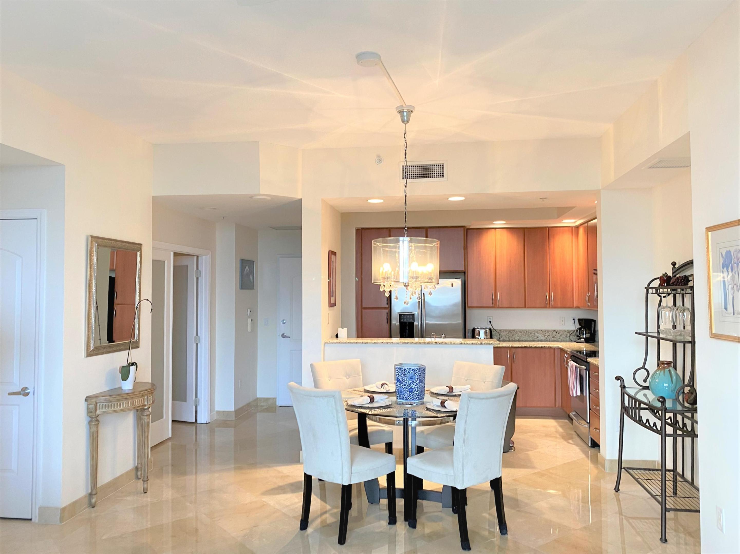 801 S Olive Avenue 903