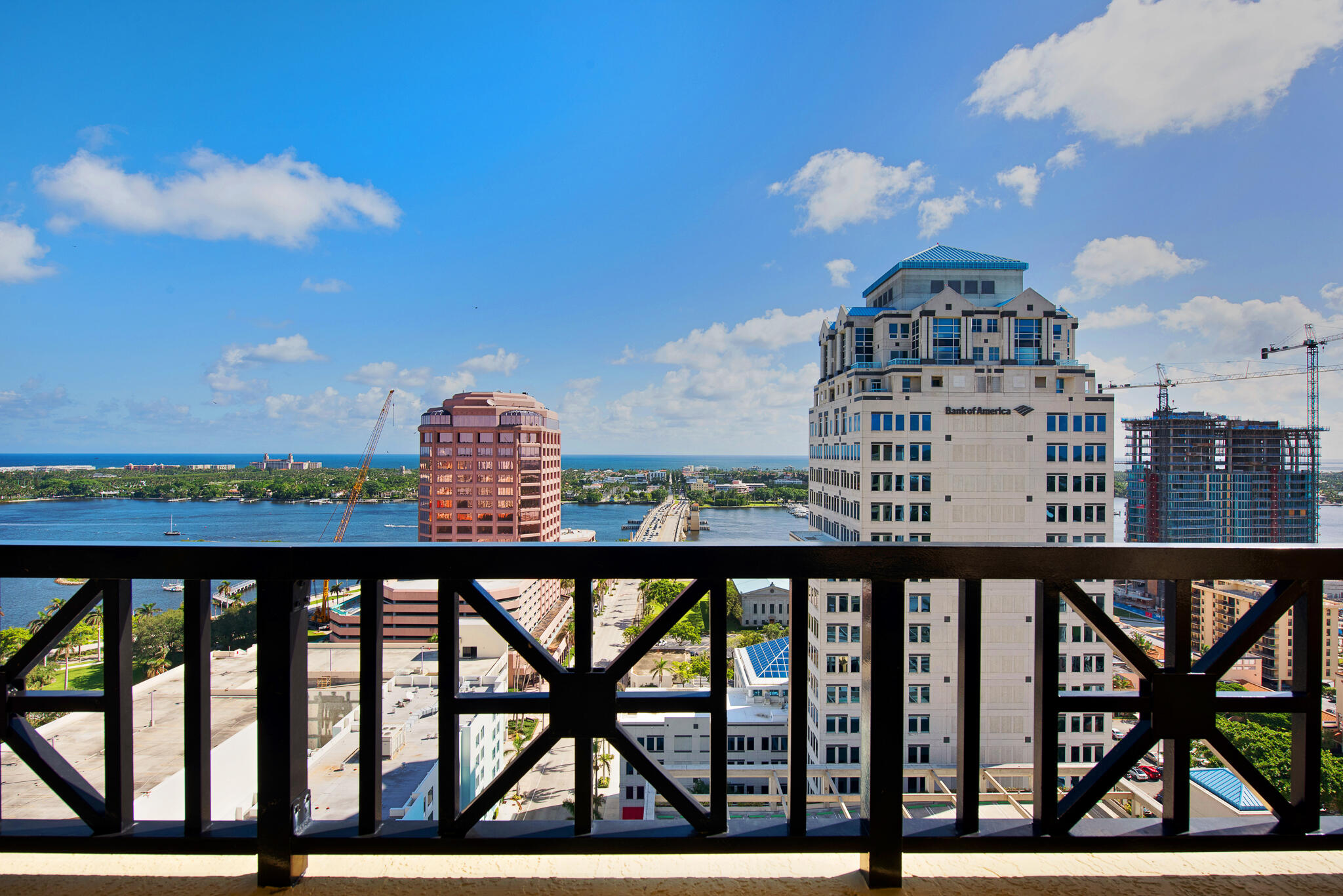 801 S Olive Avenue 903