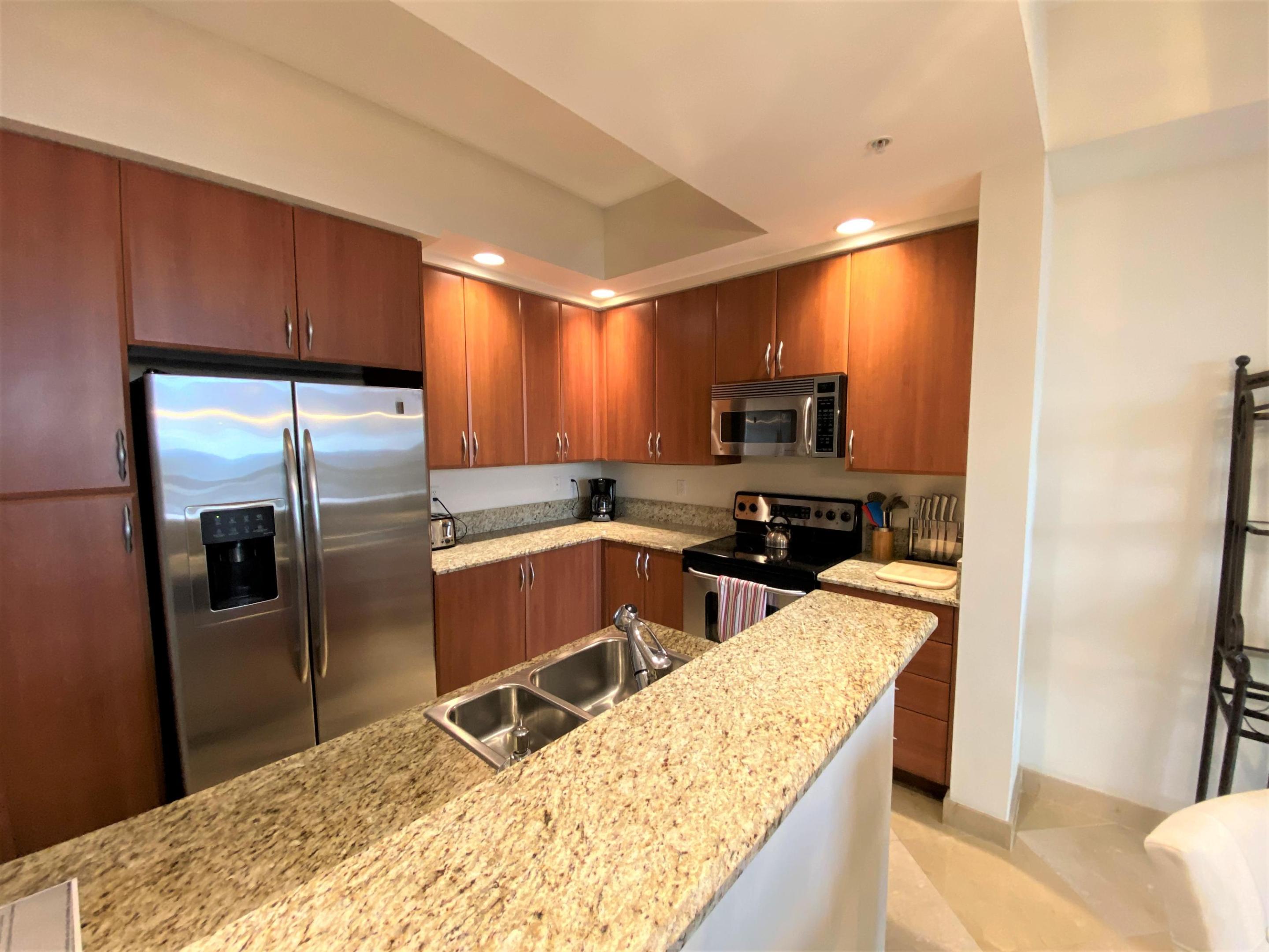 801 S Olive Avenue 903