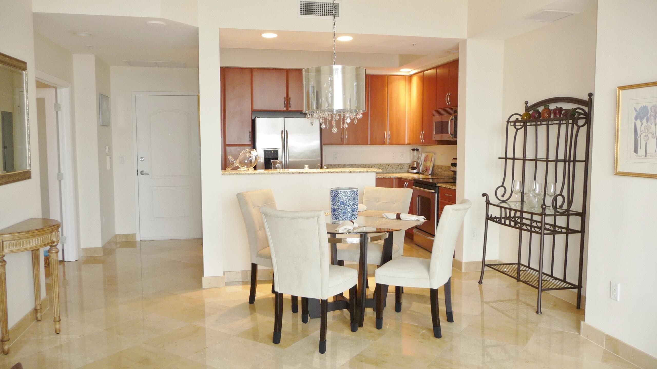 801 S Olive Avenue 903