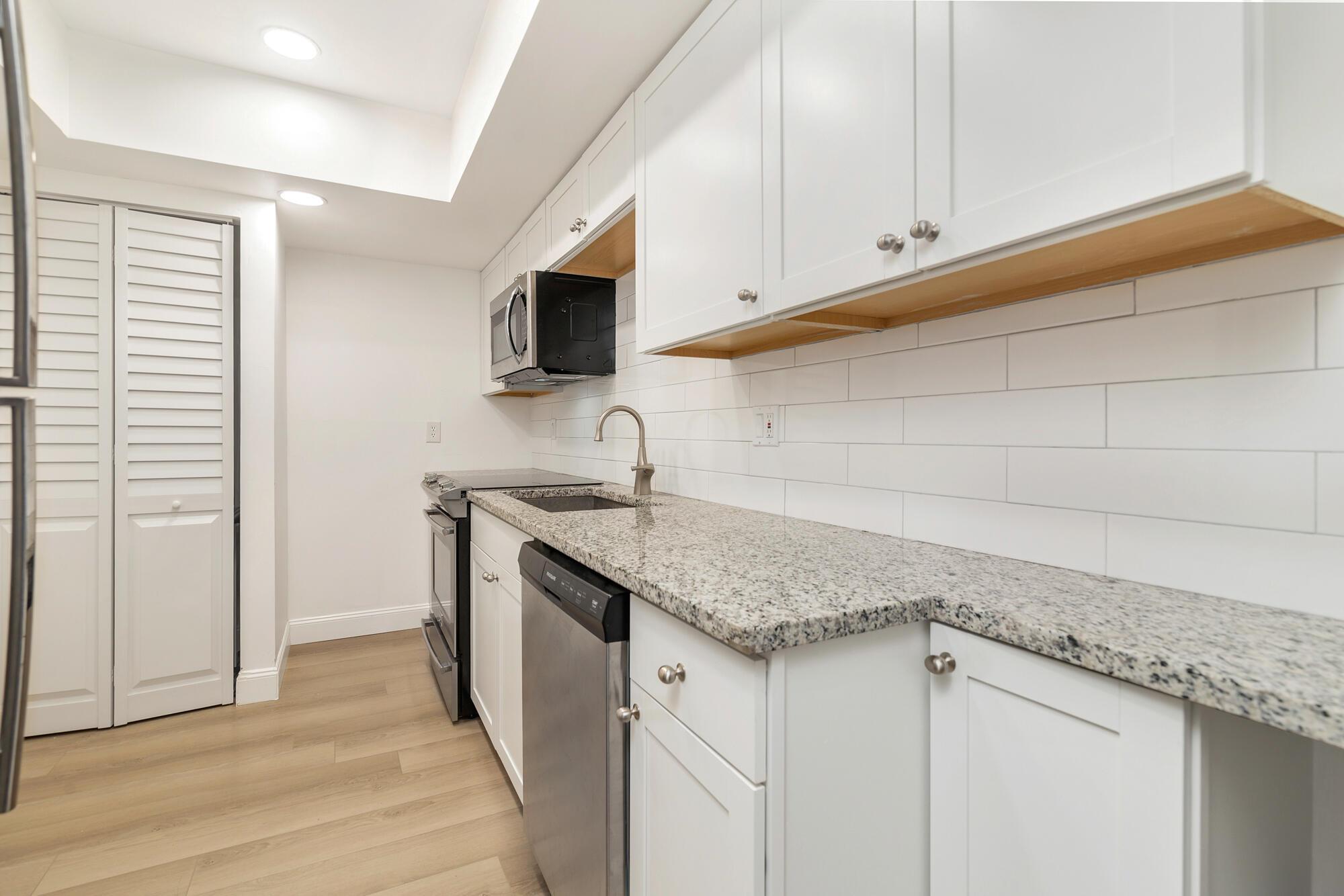 505 Spencer Drive 207