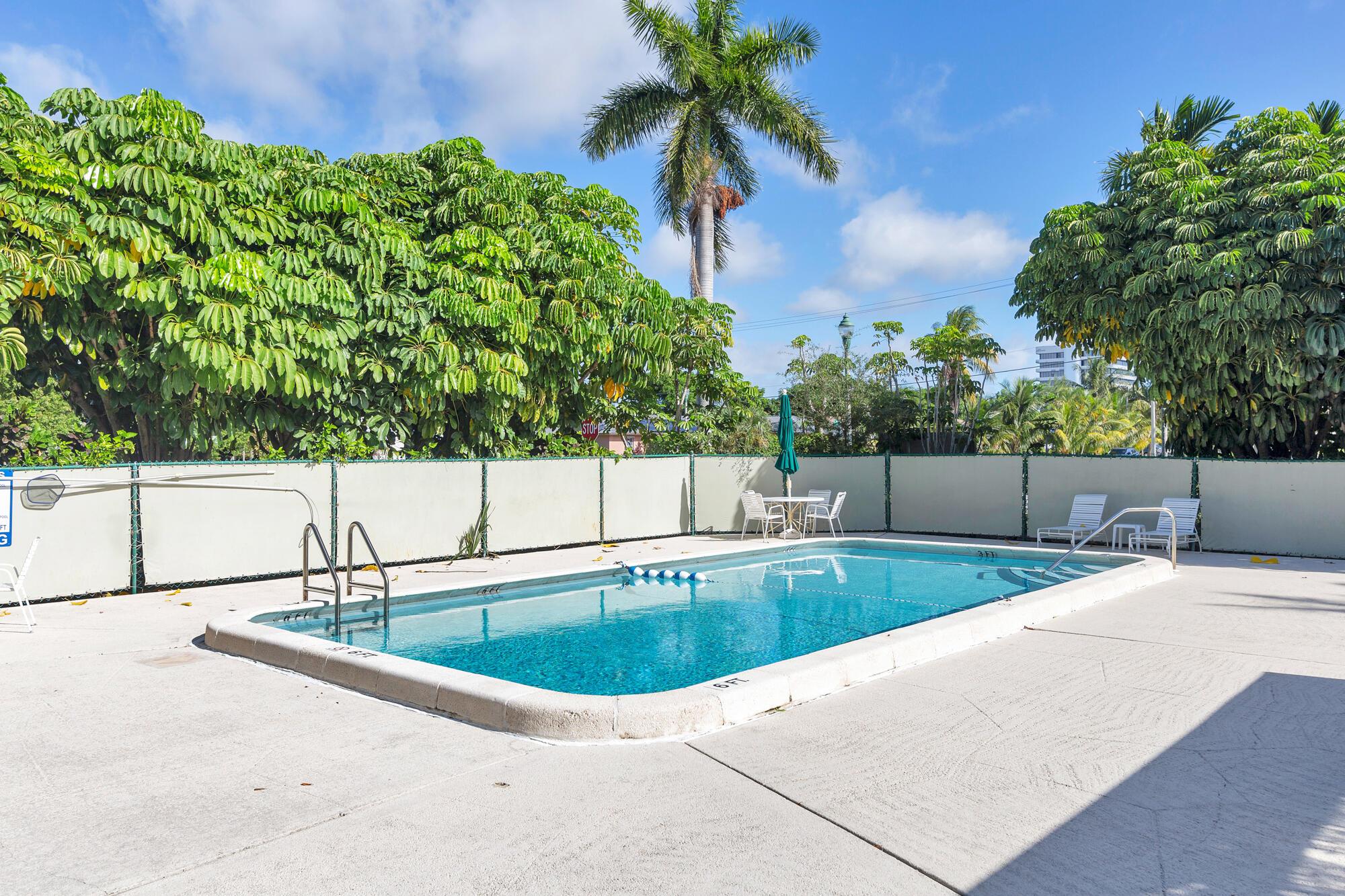 505 Spencer Drive 207