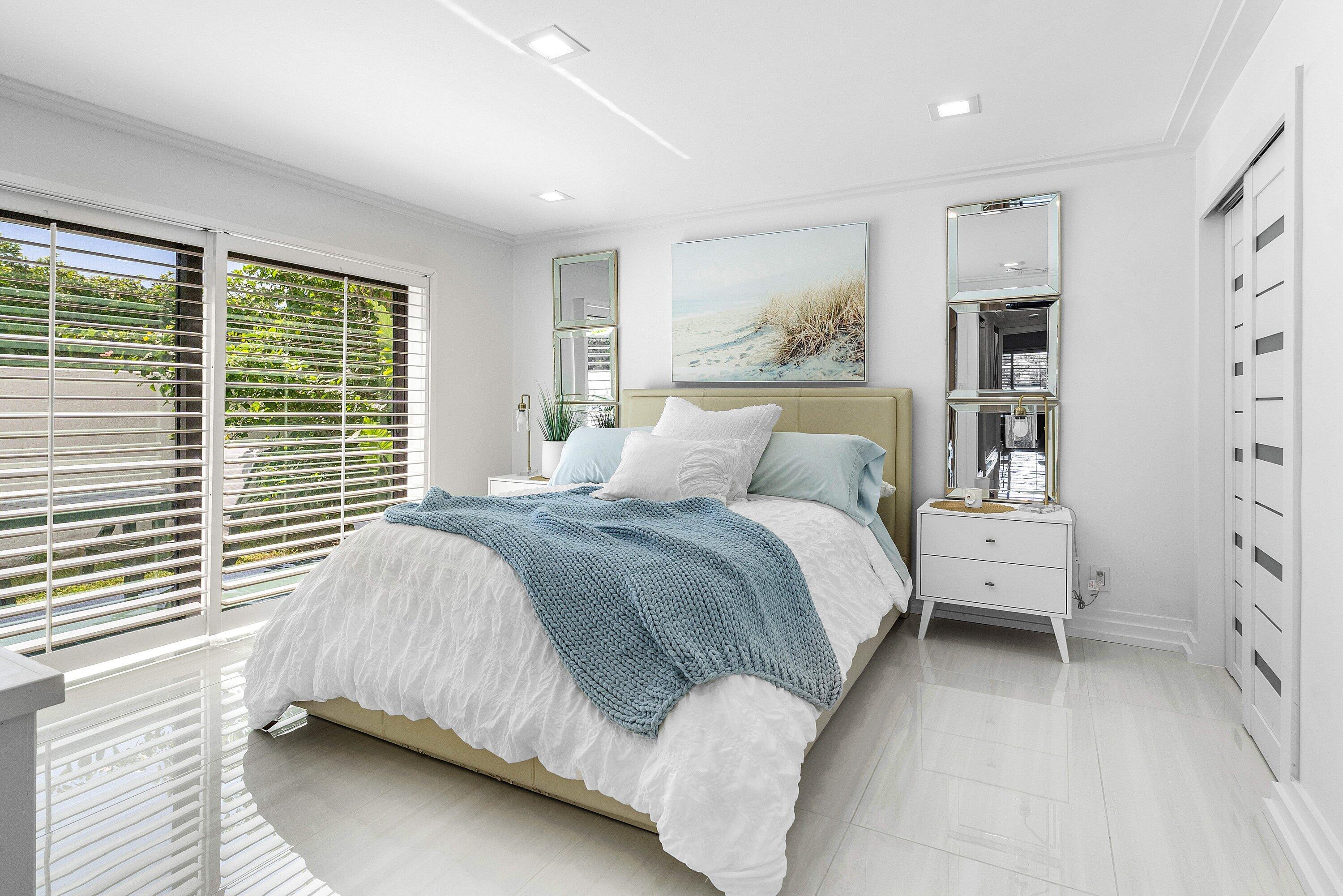 931 Palm Trail 4