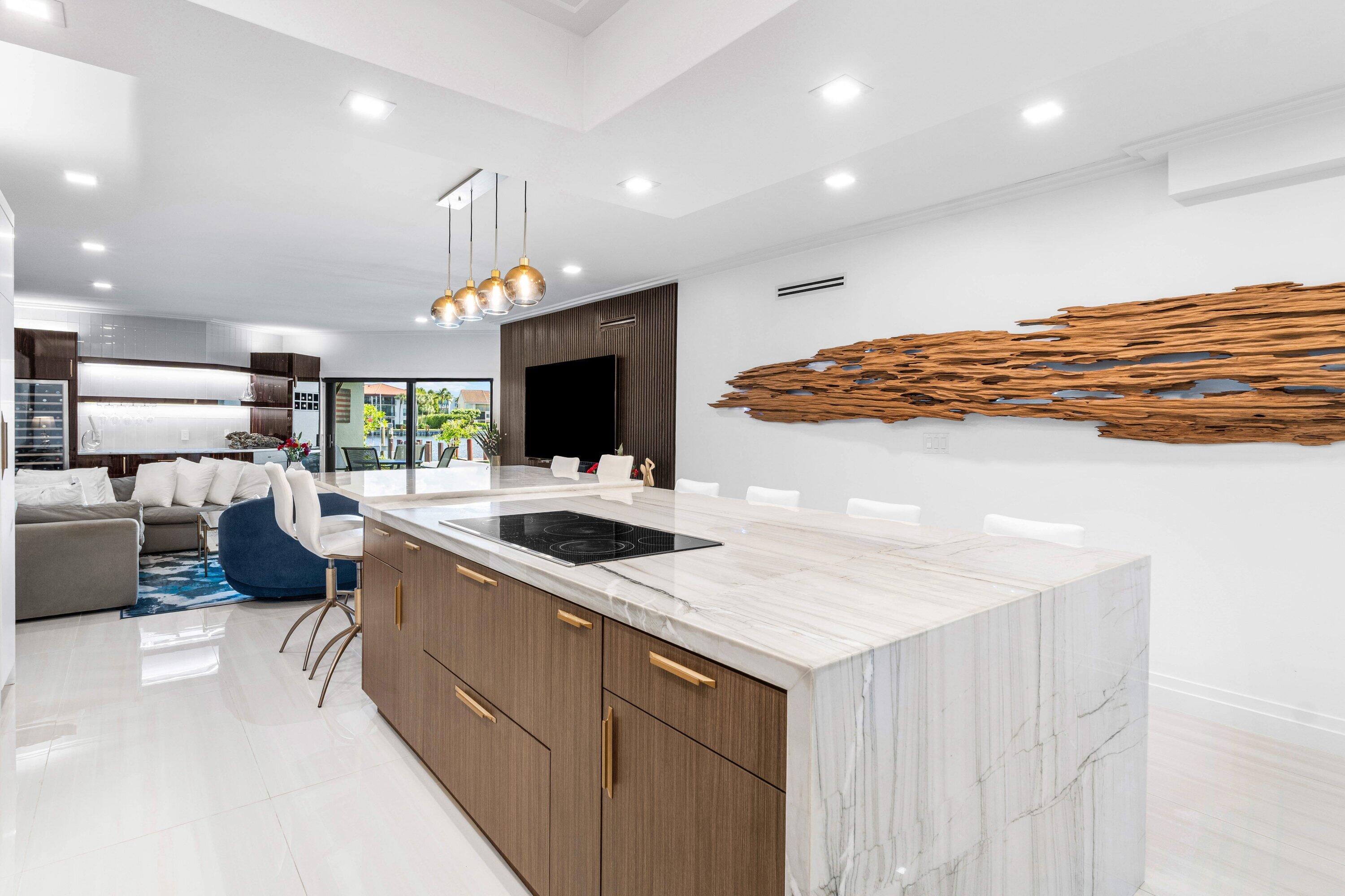 931 Palm Trail 4