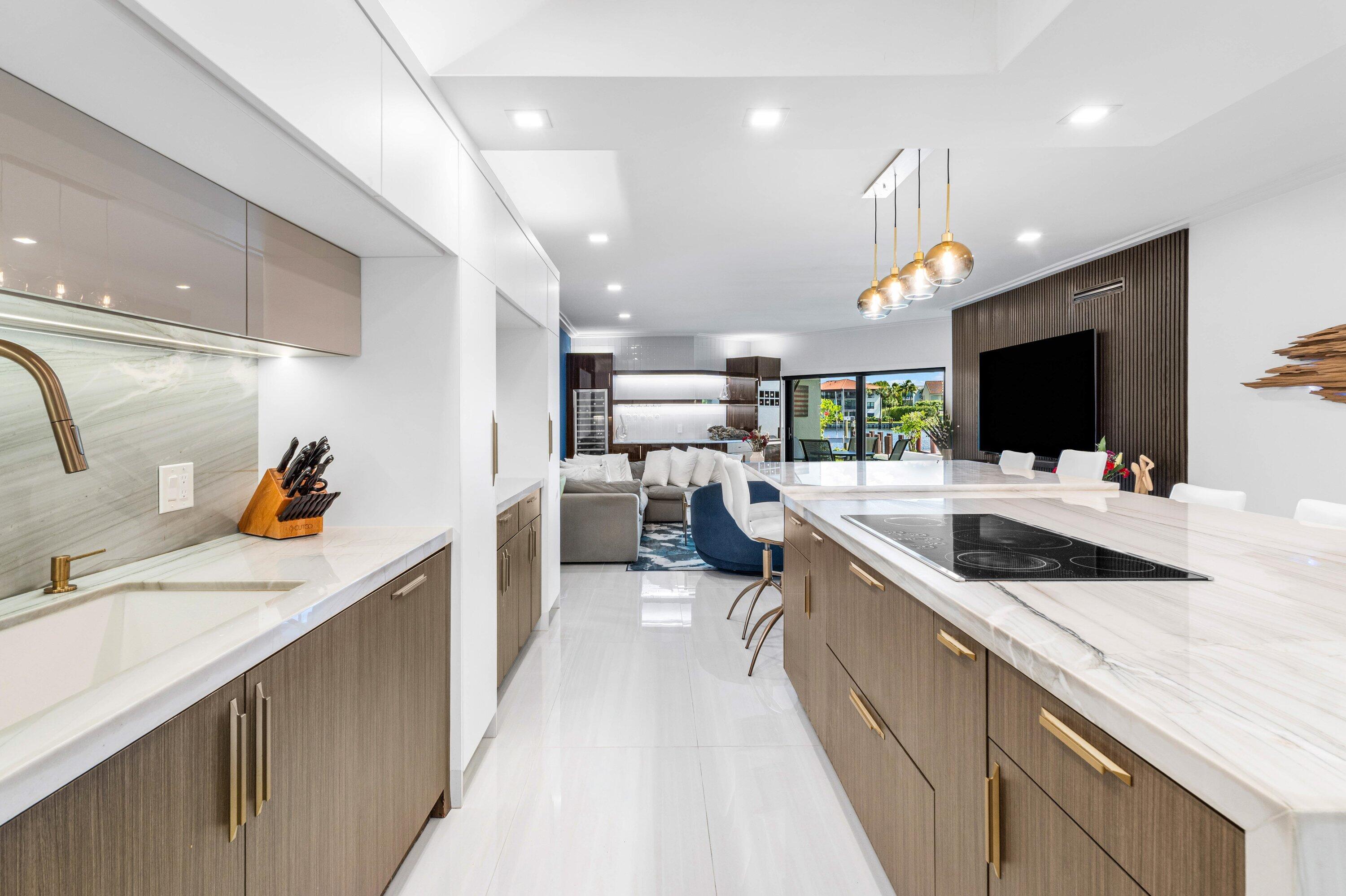 931 Palm Trail 4