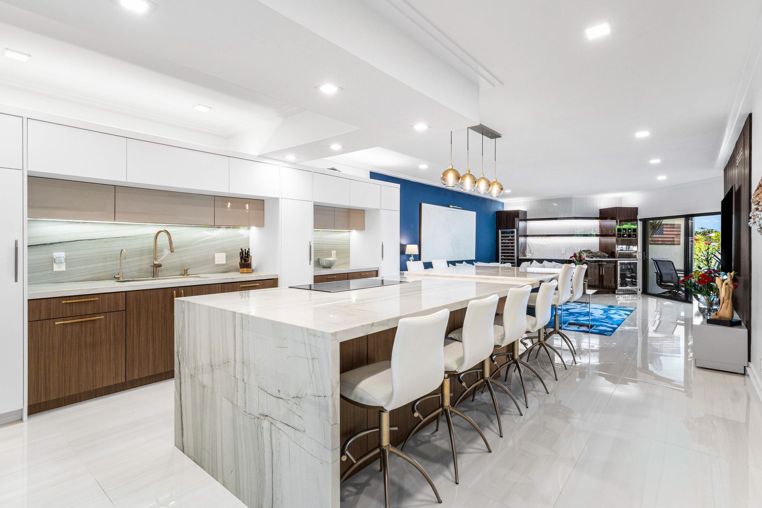 931 Palm Trail 4