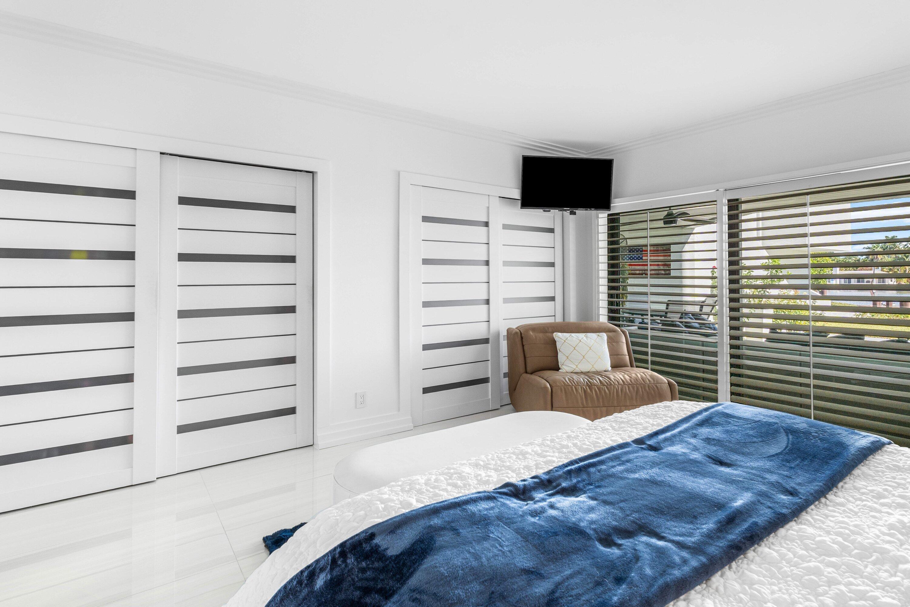 931 Palm Trail 4
