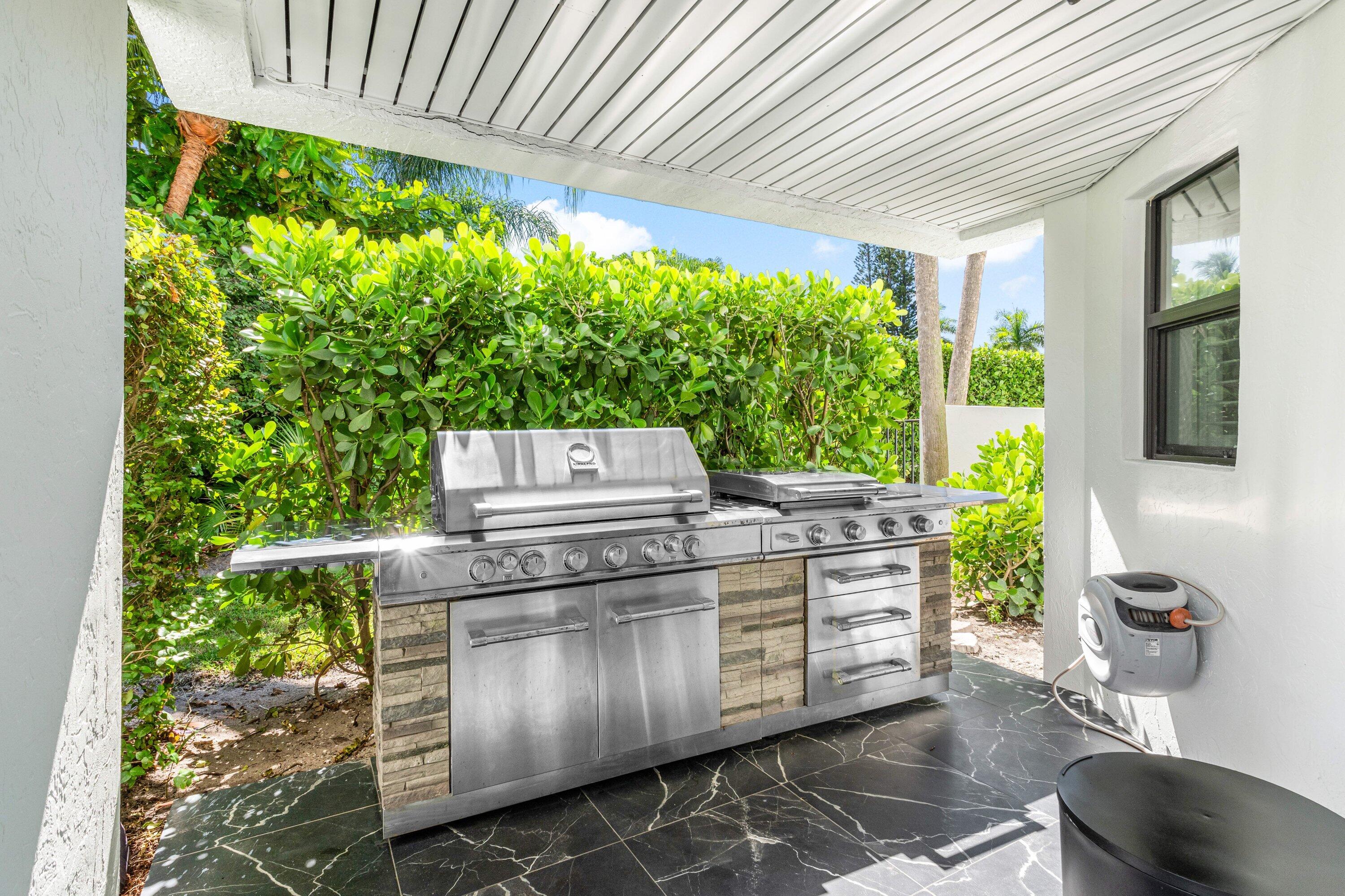 931 Palm Trail 4