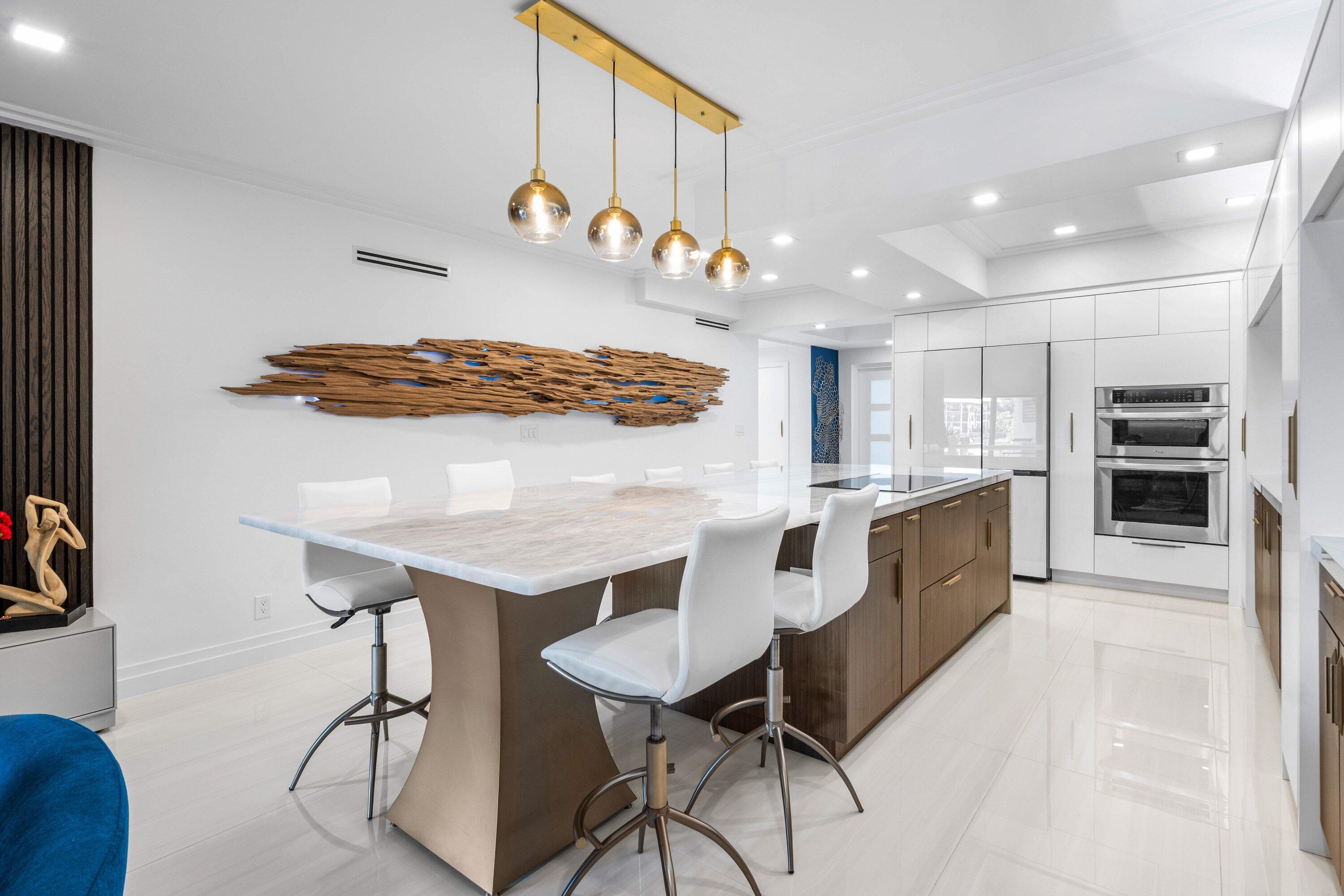 931 Palm Trail 4