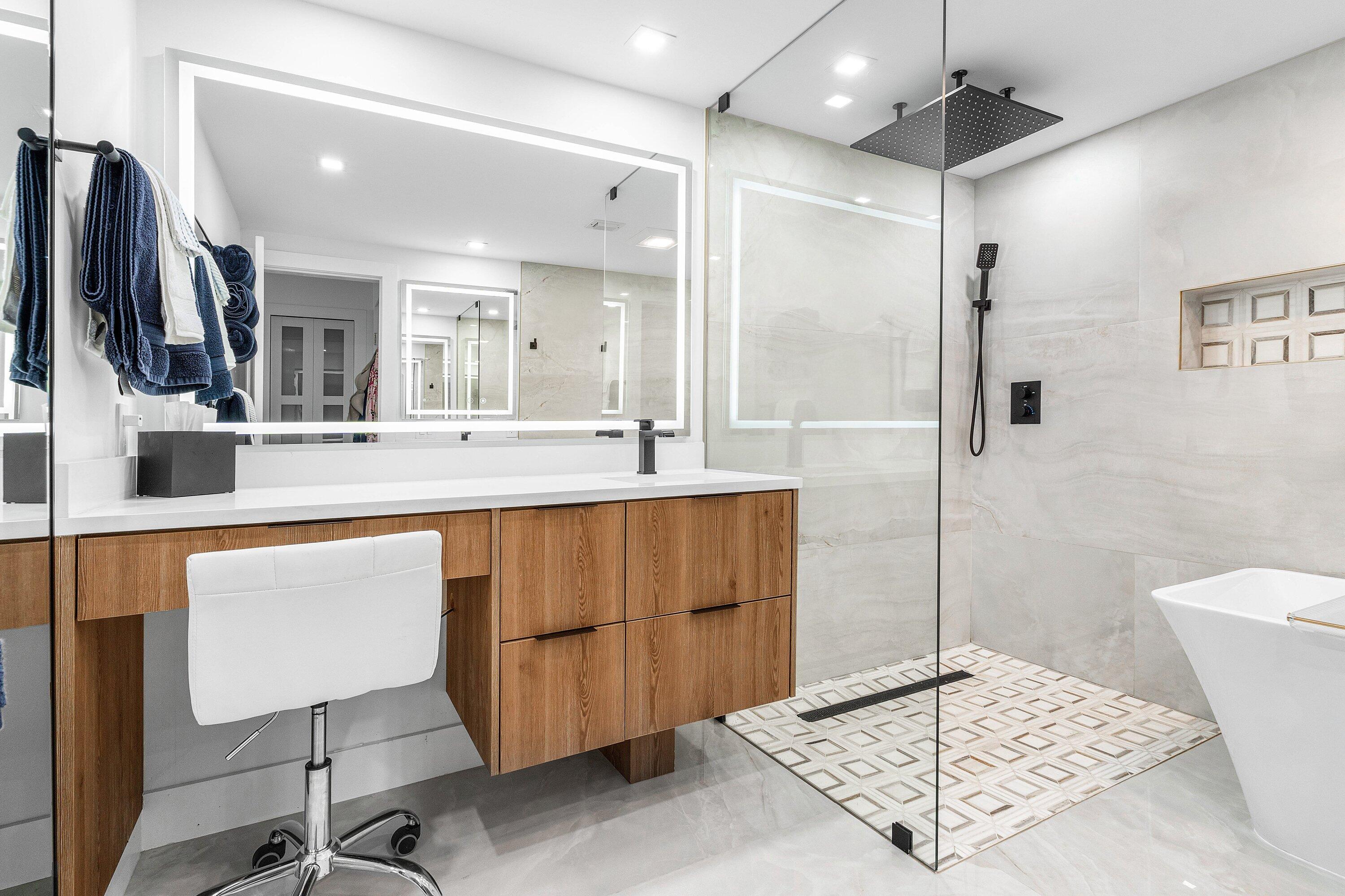 931 Palm Trail 4