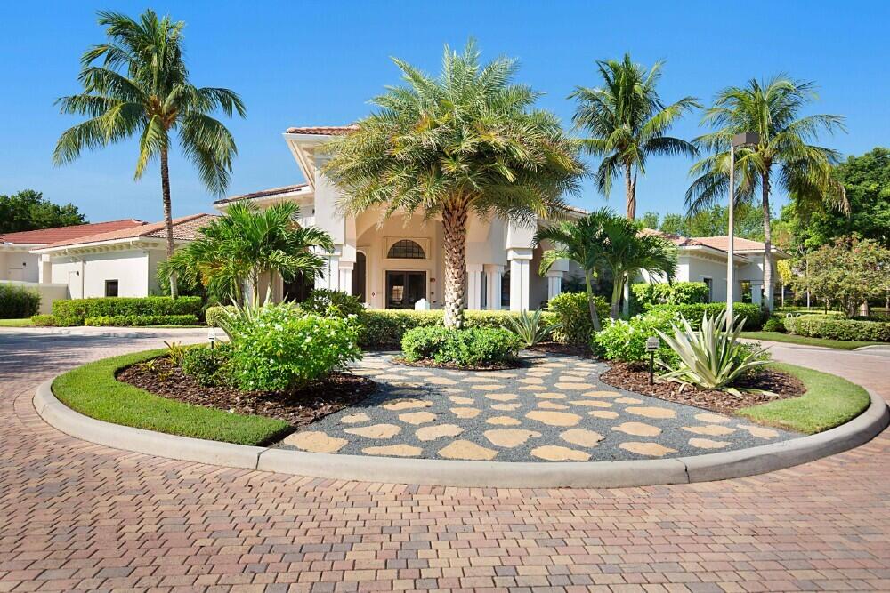7001 Antinori Lane