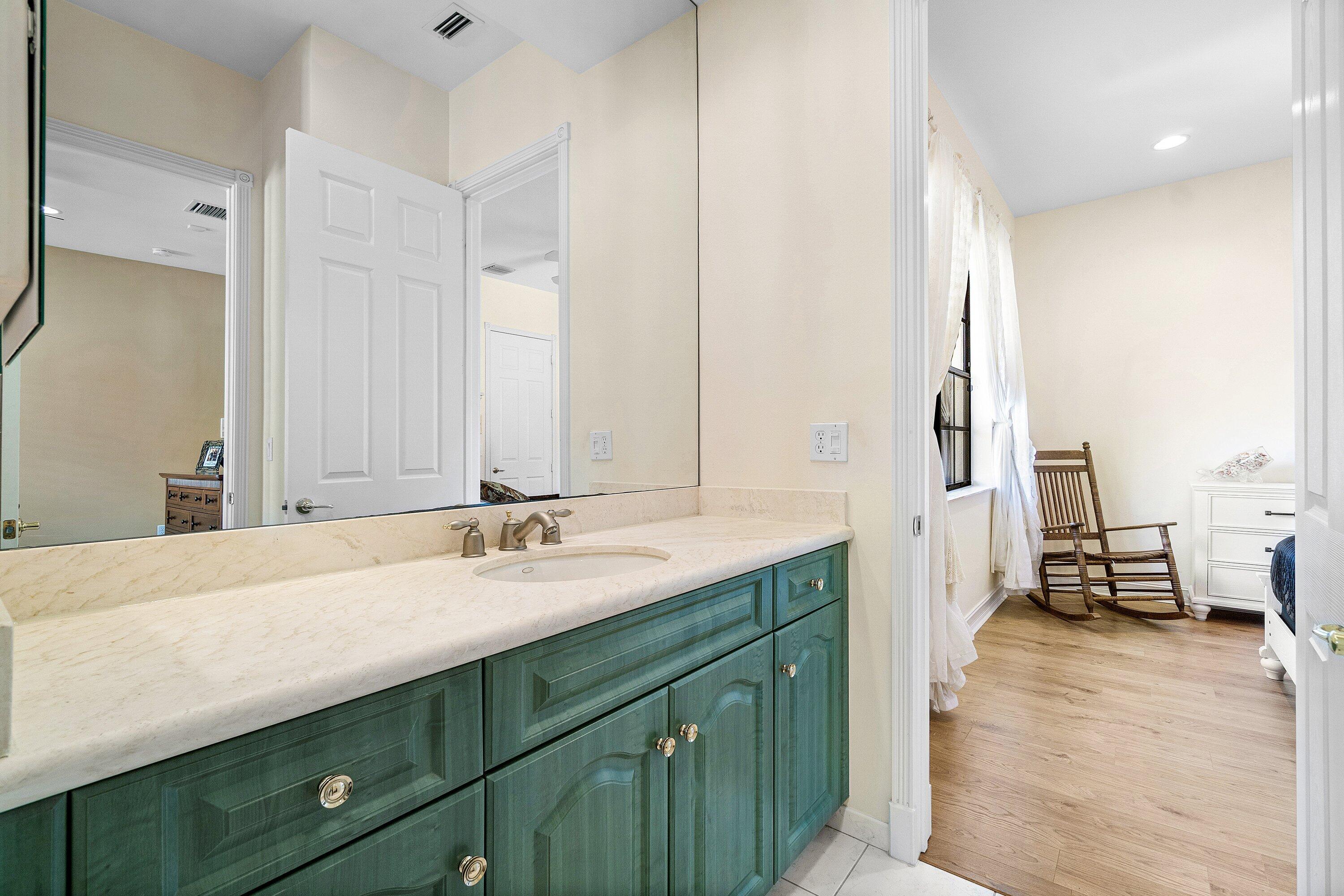 7001 Antinori Lane