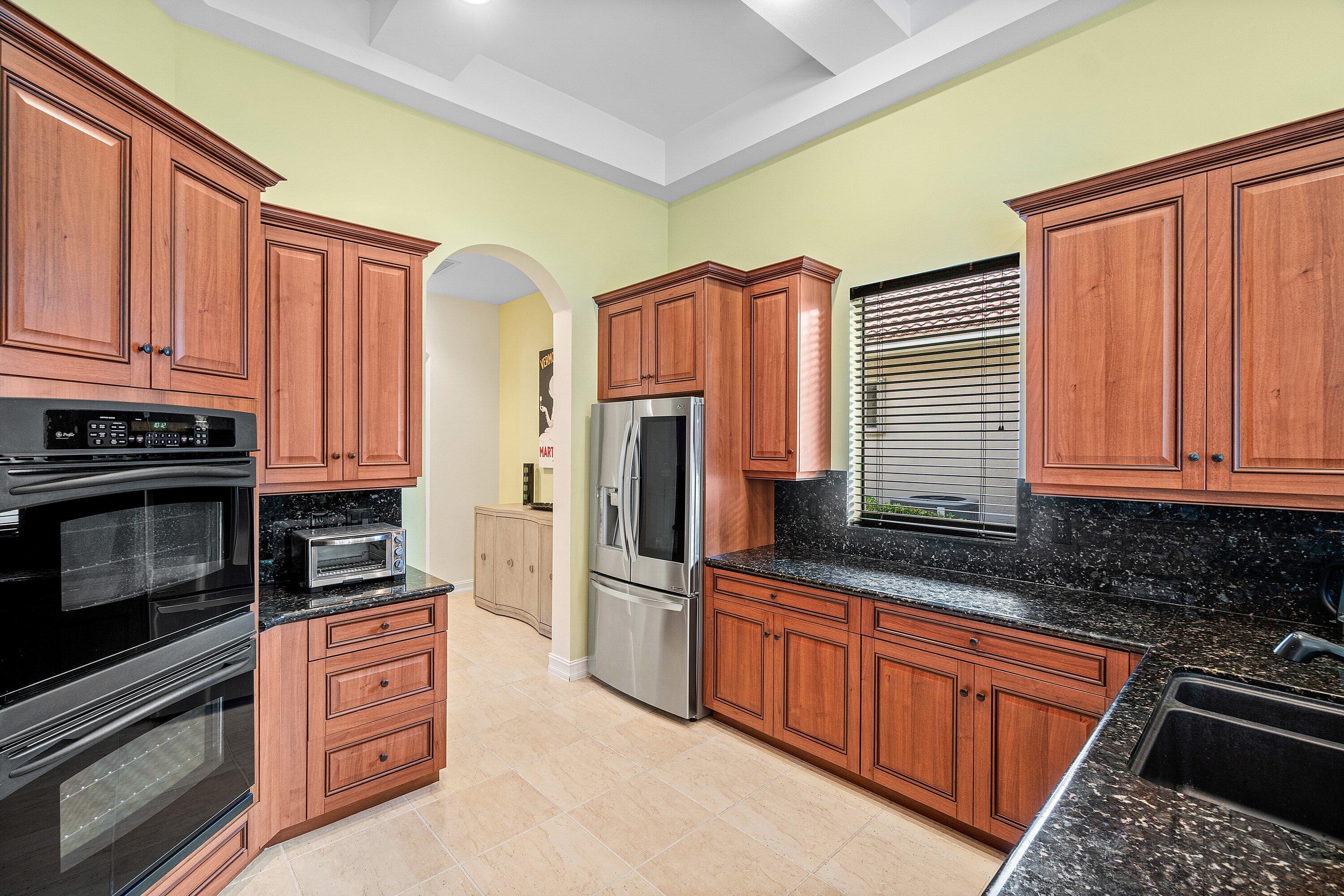 7001 Antinori Lane