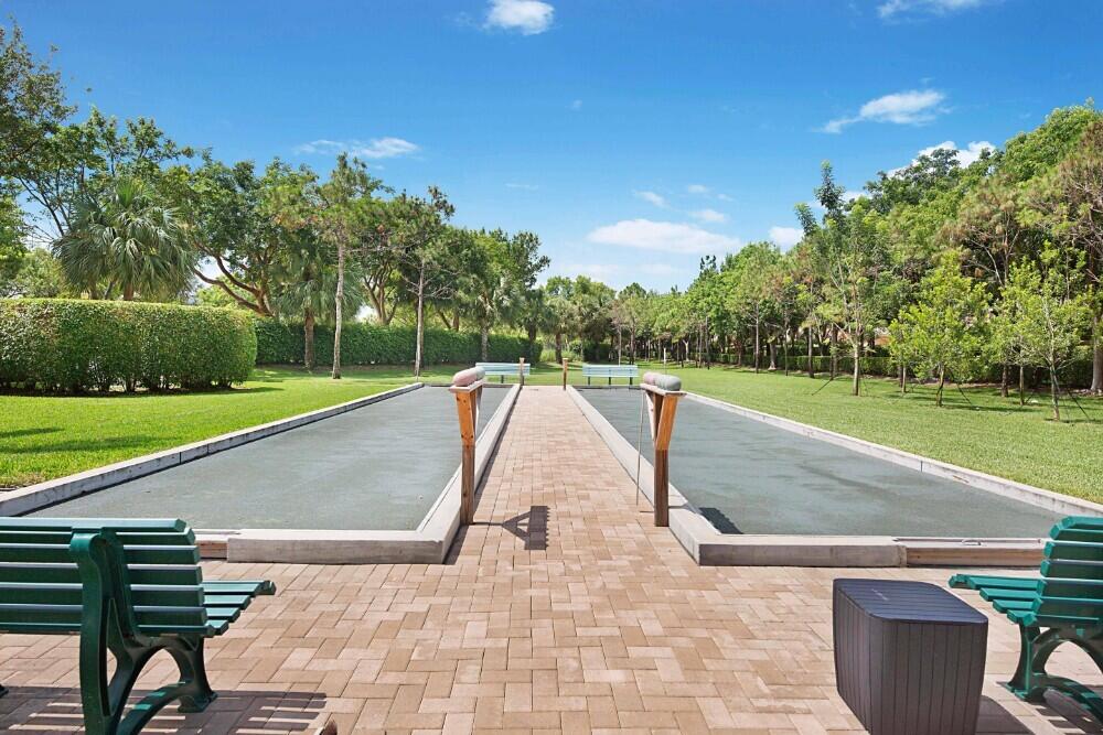 7001 Antinori Lane