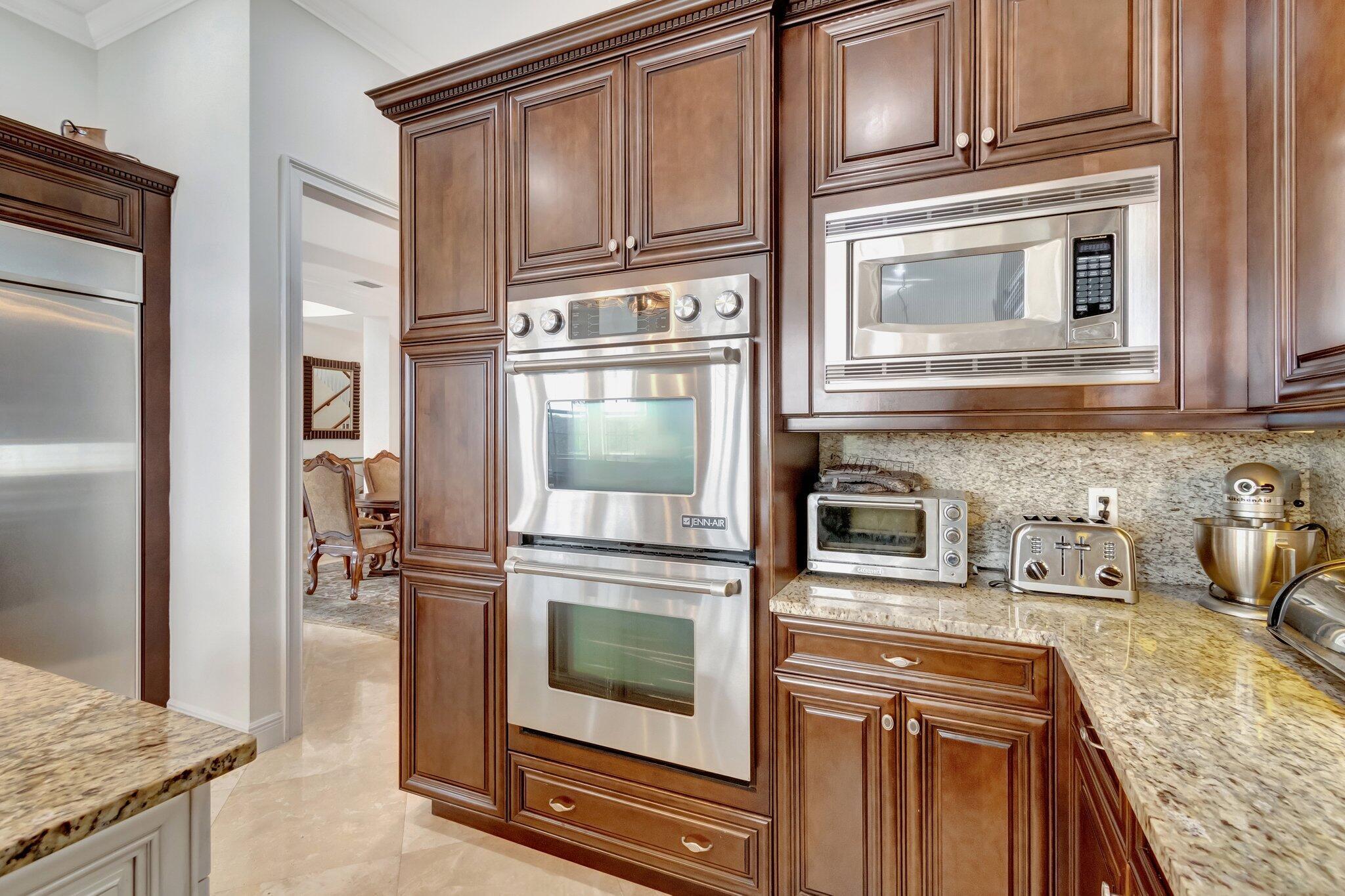 8964 Stone Pier Drive